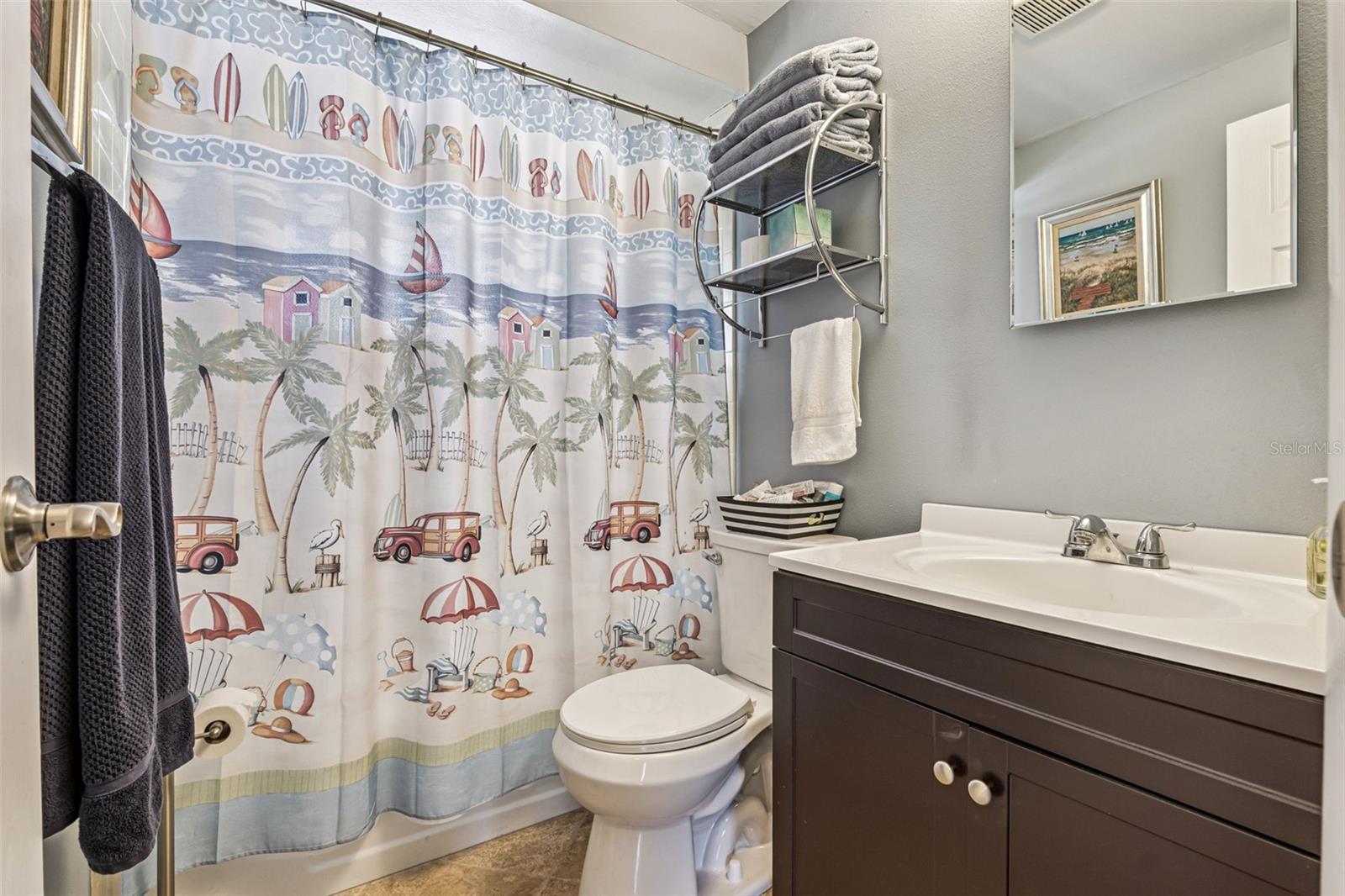 Image 18 of 37 For 2 Ted Circle