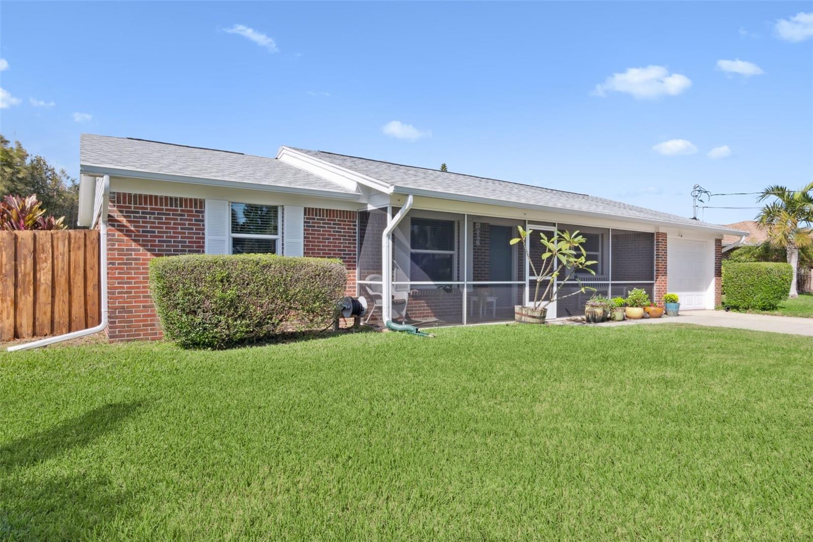 Image 29 of 37 For 2 Ted Circle