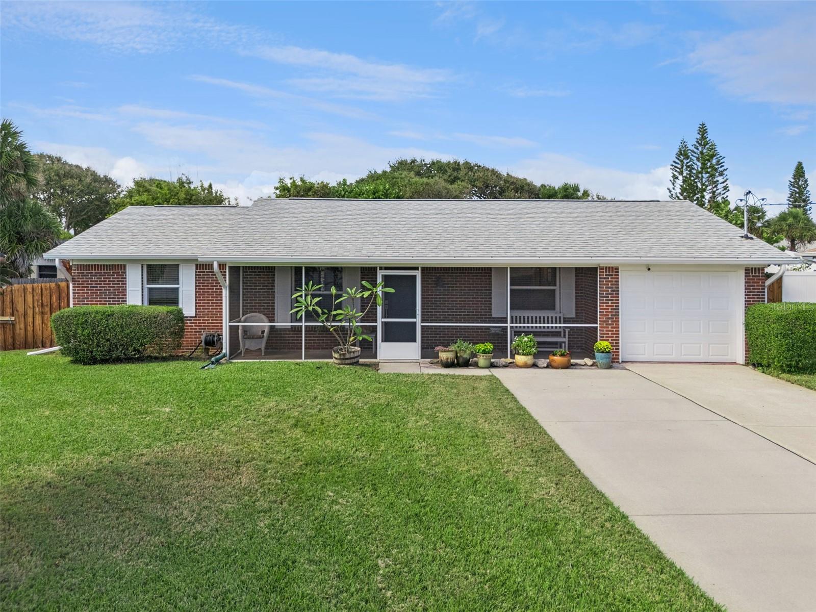 Image 32 of 37 For 2 Ted Circle