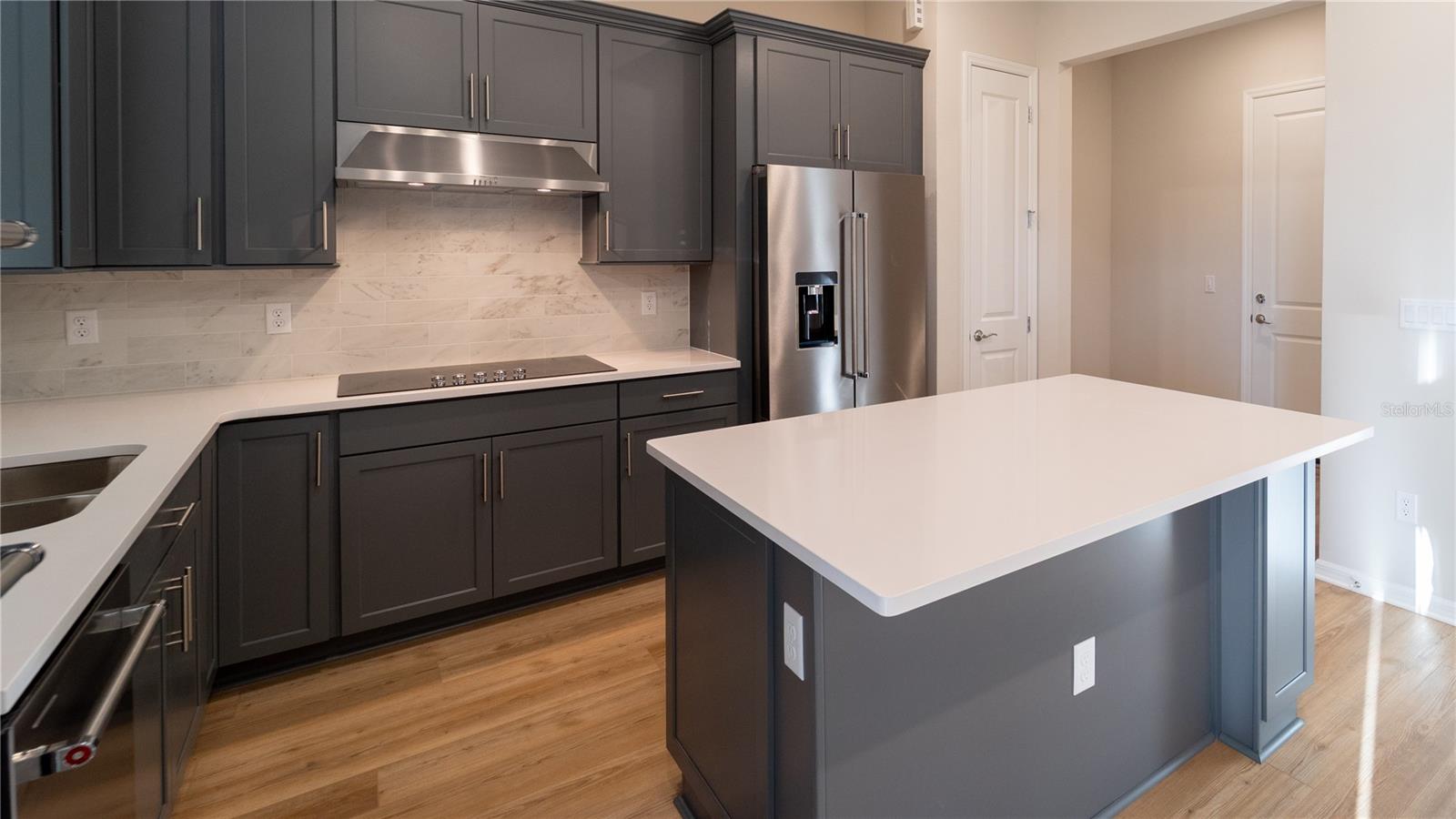 Image 13 of 45 For 16446 Lone Oak Circle