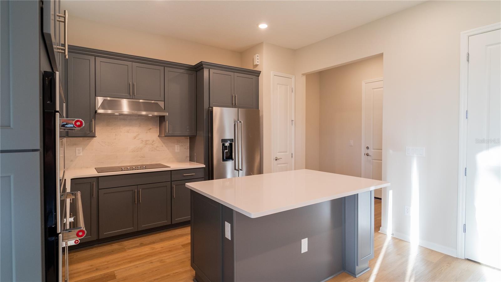 Image 16 of 45 For 16446 Lone Oak Circle