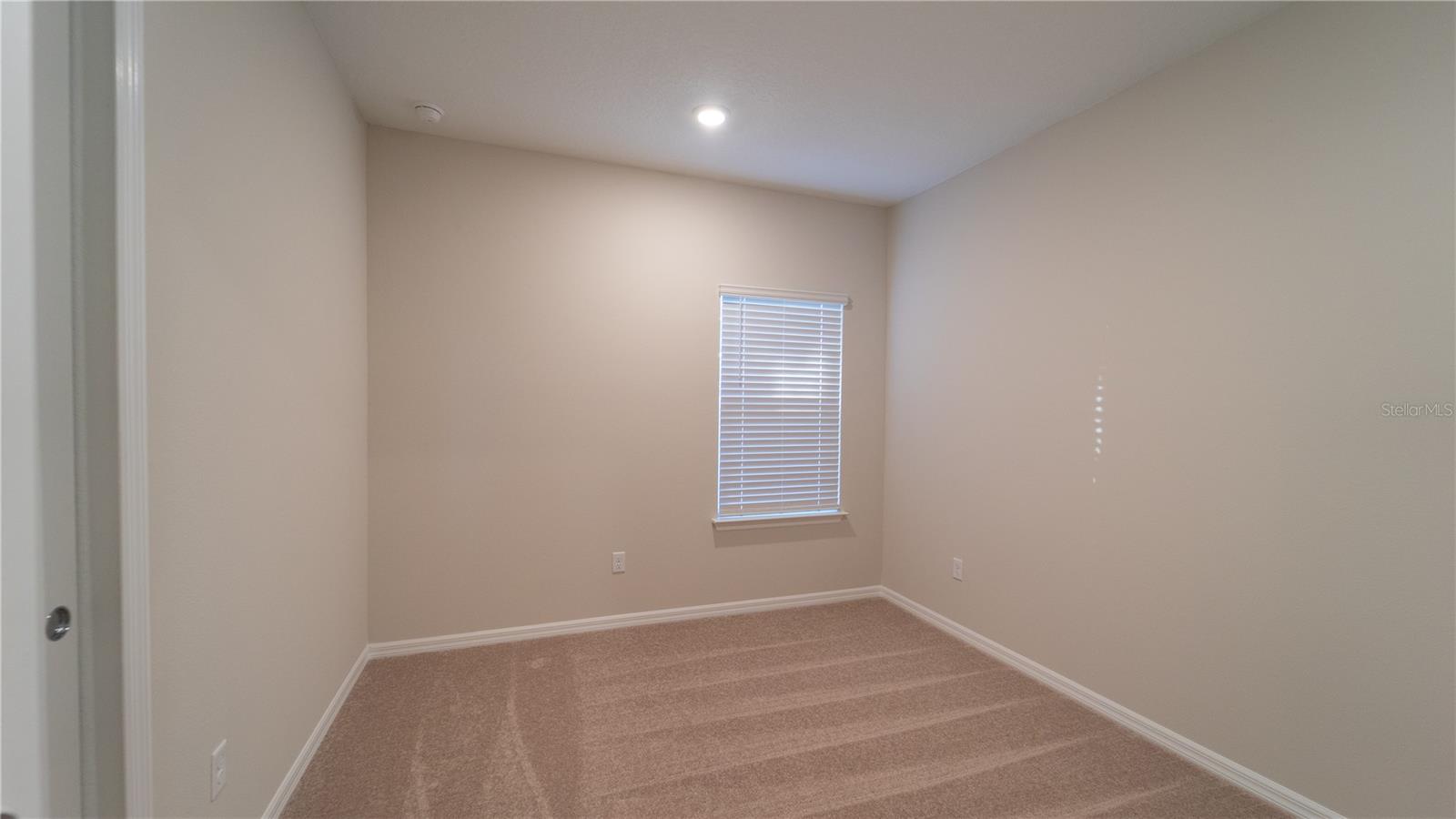 Image 24 of 45 For 16446 Lone Oak Circle