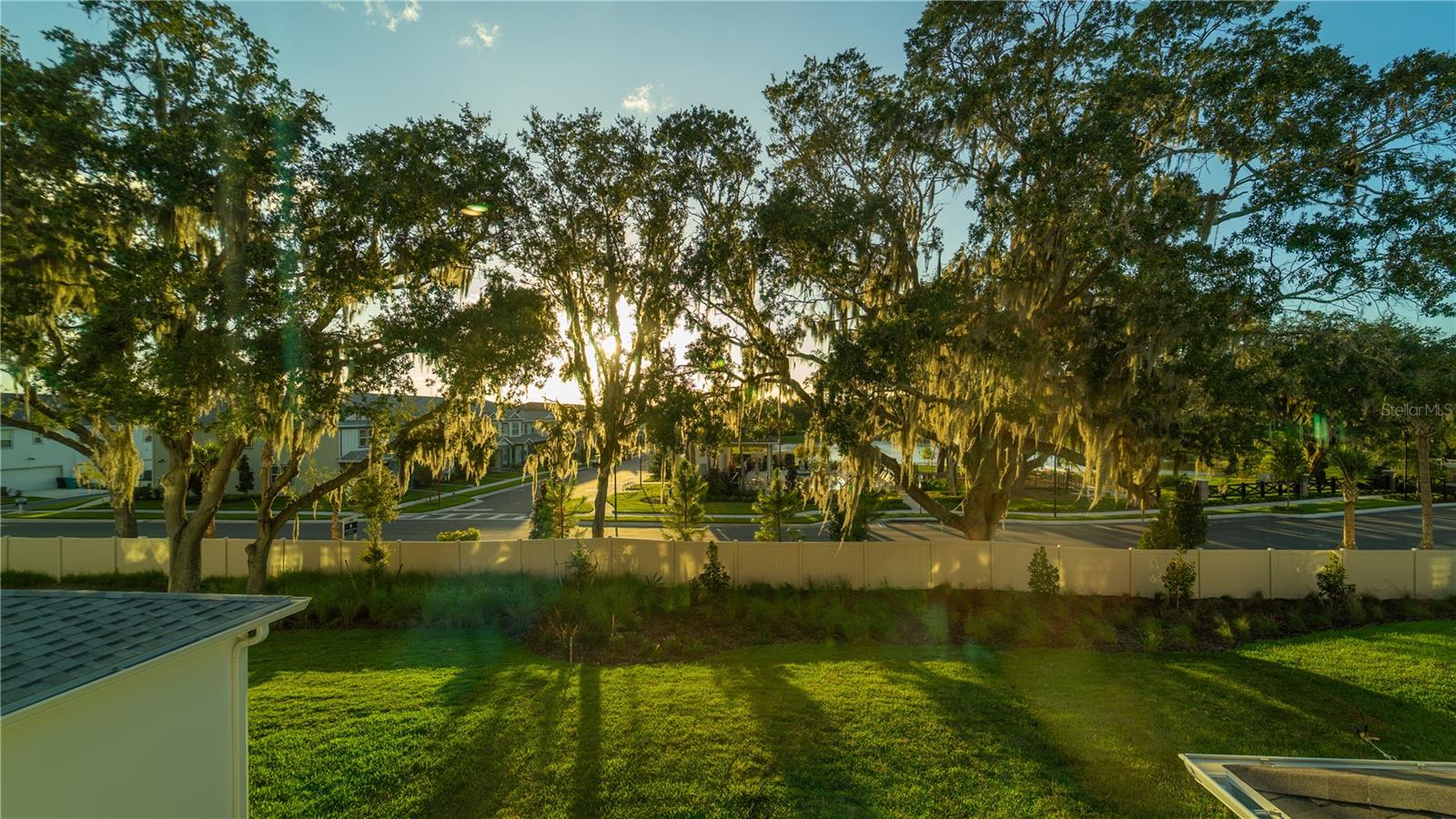 Image 30 of 45 For 16446 Lone Oak Circle