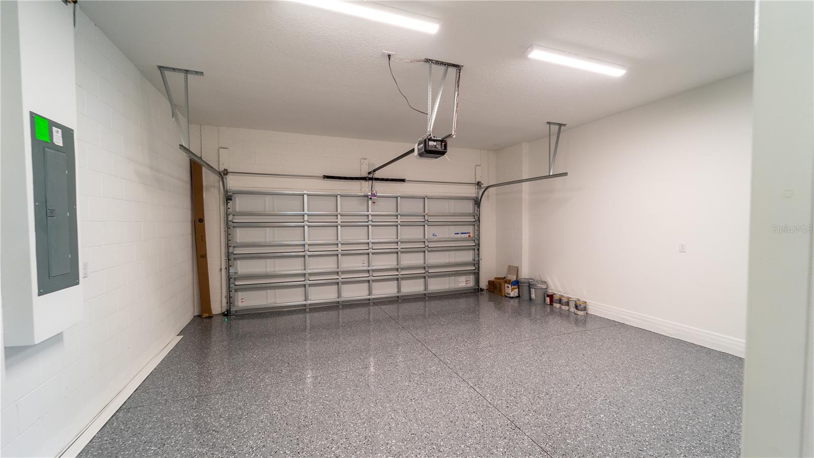 Image 35 of 45 For 16446 Lone Oak Circle