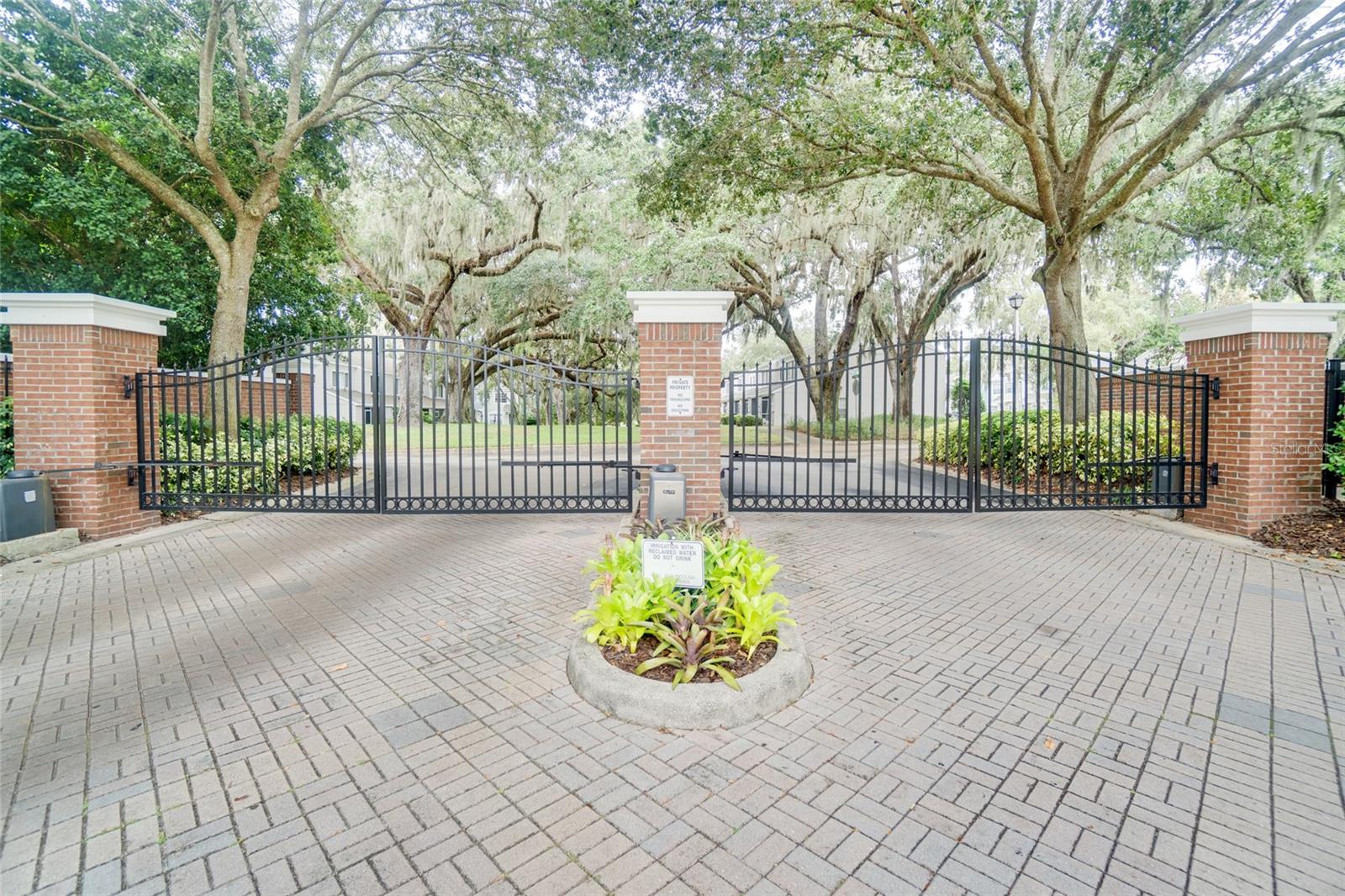 Image 17 of 18 For 2912 Woodlands Park Court