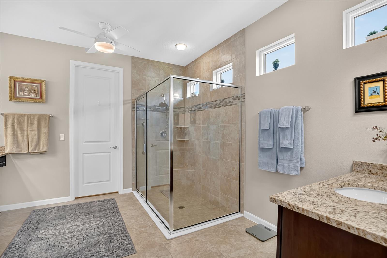 Image 16 of 45 For 1066 Victoria Hills Drive S