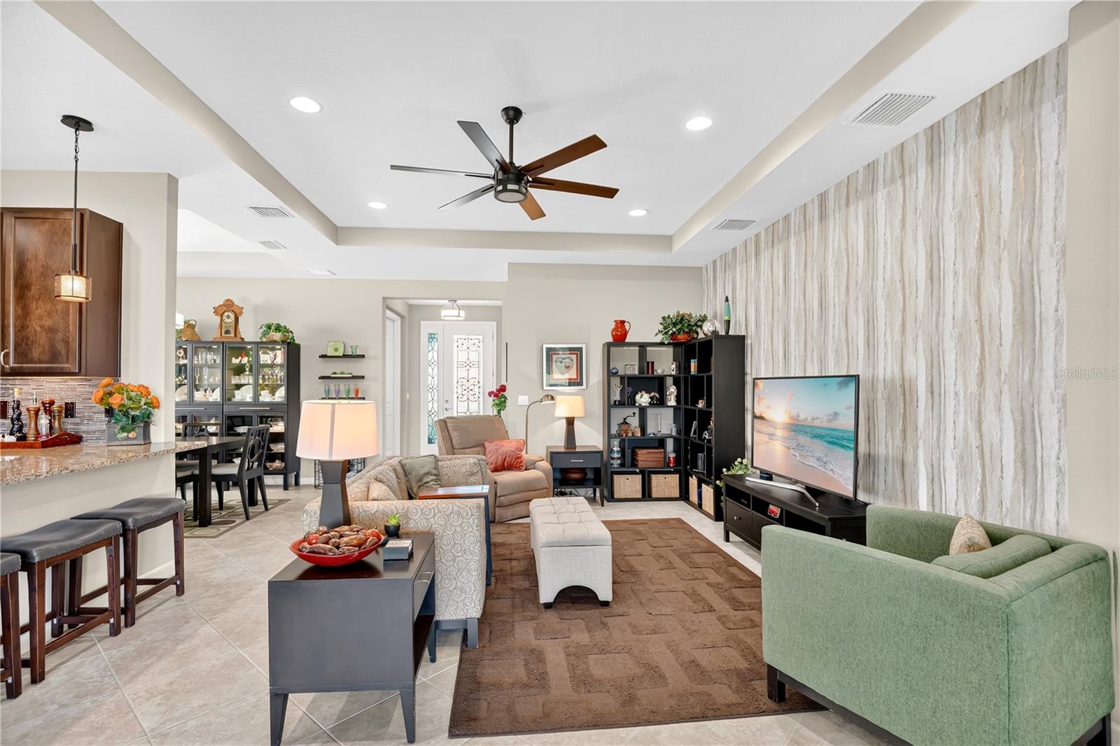 Image 5 of 45 For 1066 Victoria Hills Drive S