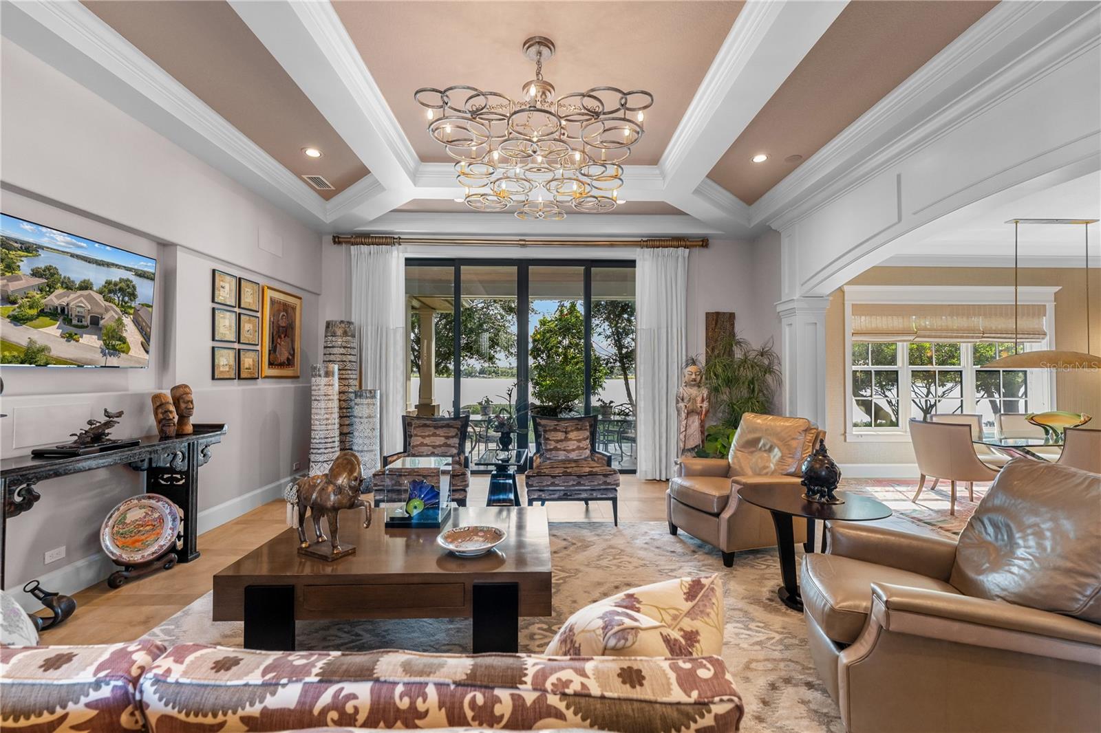 Image 10 of 64 For 414 Meandering Way