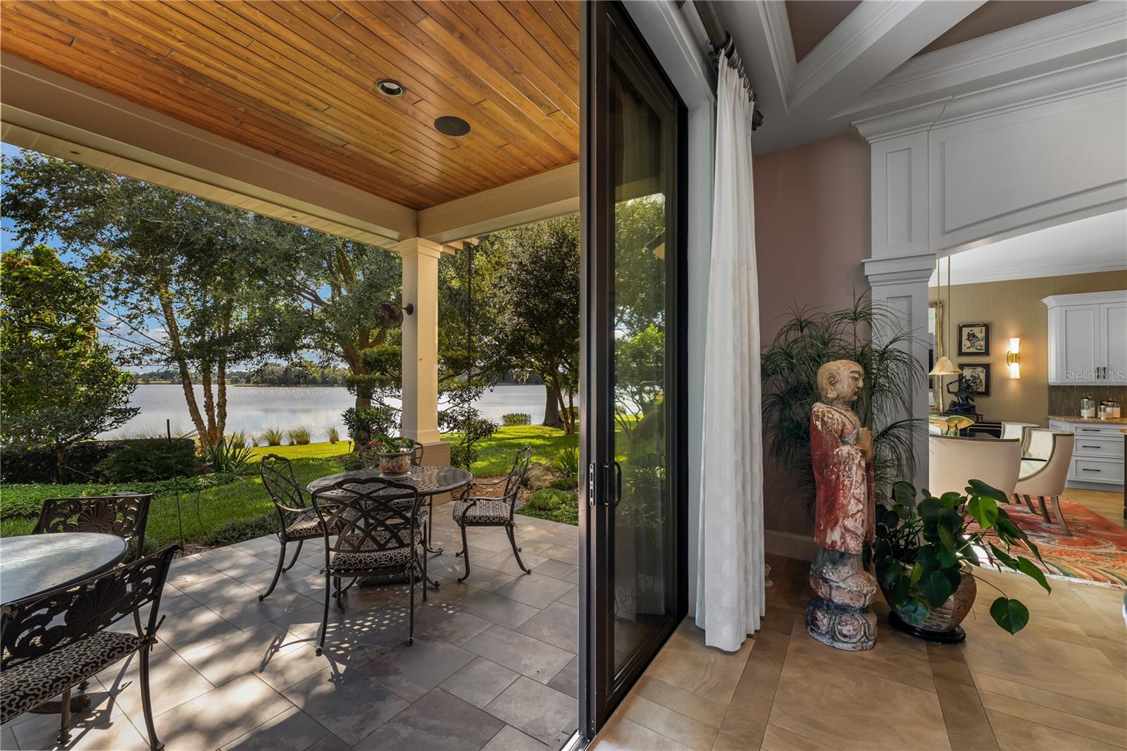 Image 11 of 64 For 414 Meandering Way