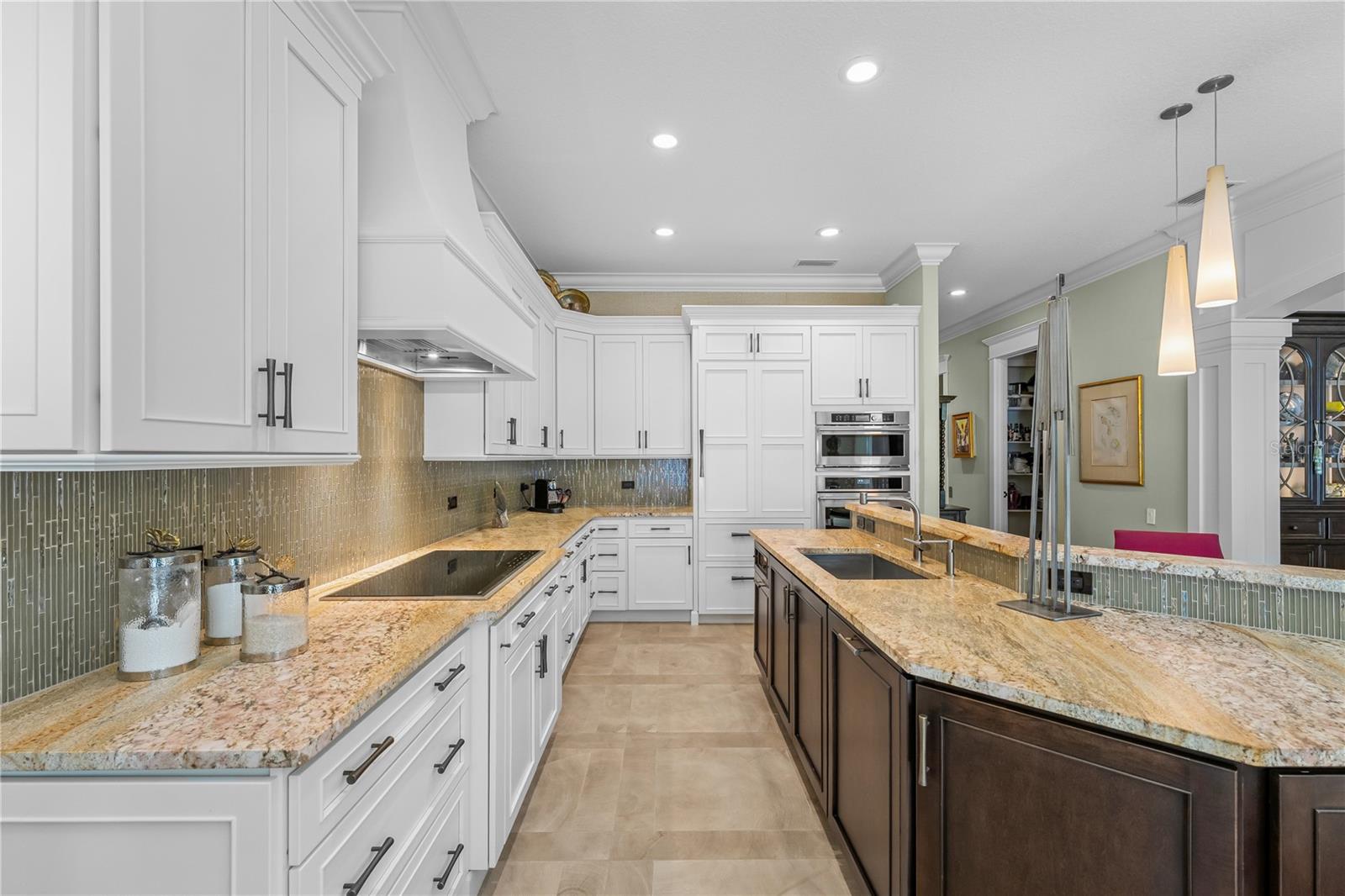 Image 18 of 64 For 414 Meandering Way