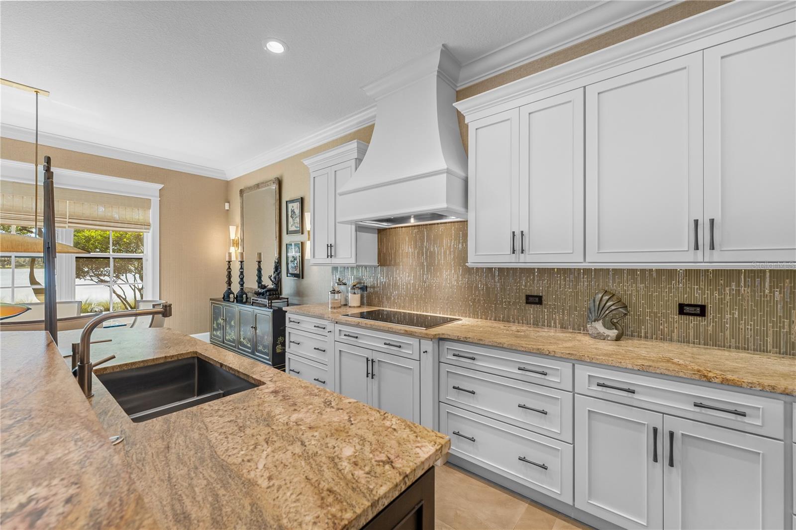 Image 20 of 64 For 414 Meandering Way