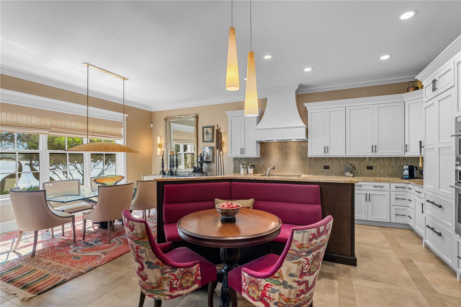 Image 21 of 64 For 414 Meandering Way