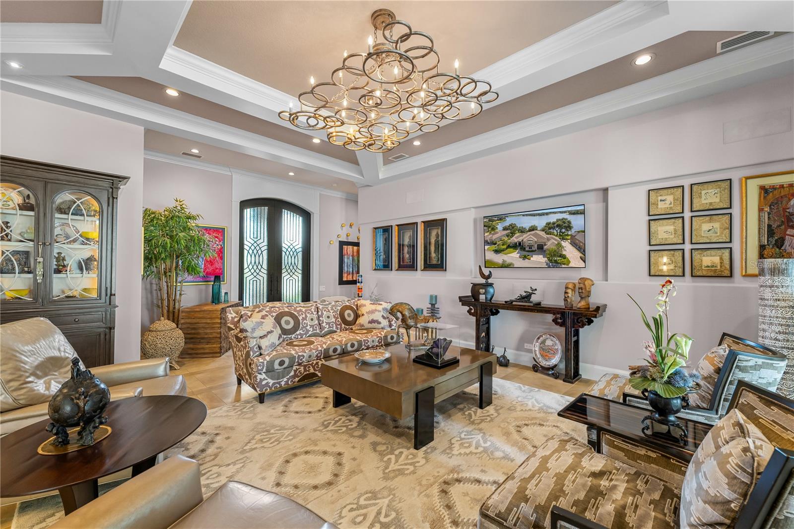 Image 22 of 64 For 414 Meandering Way