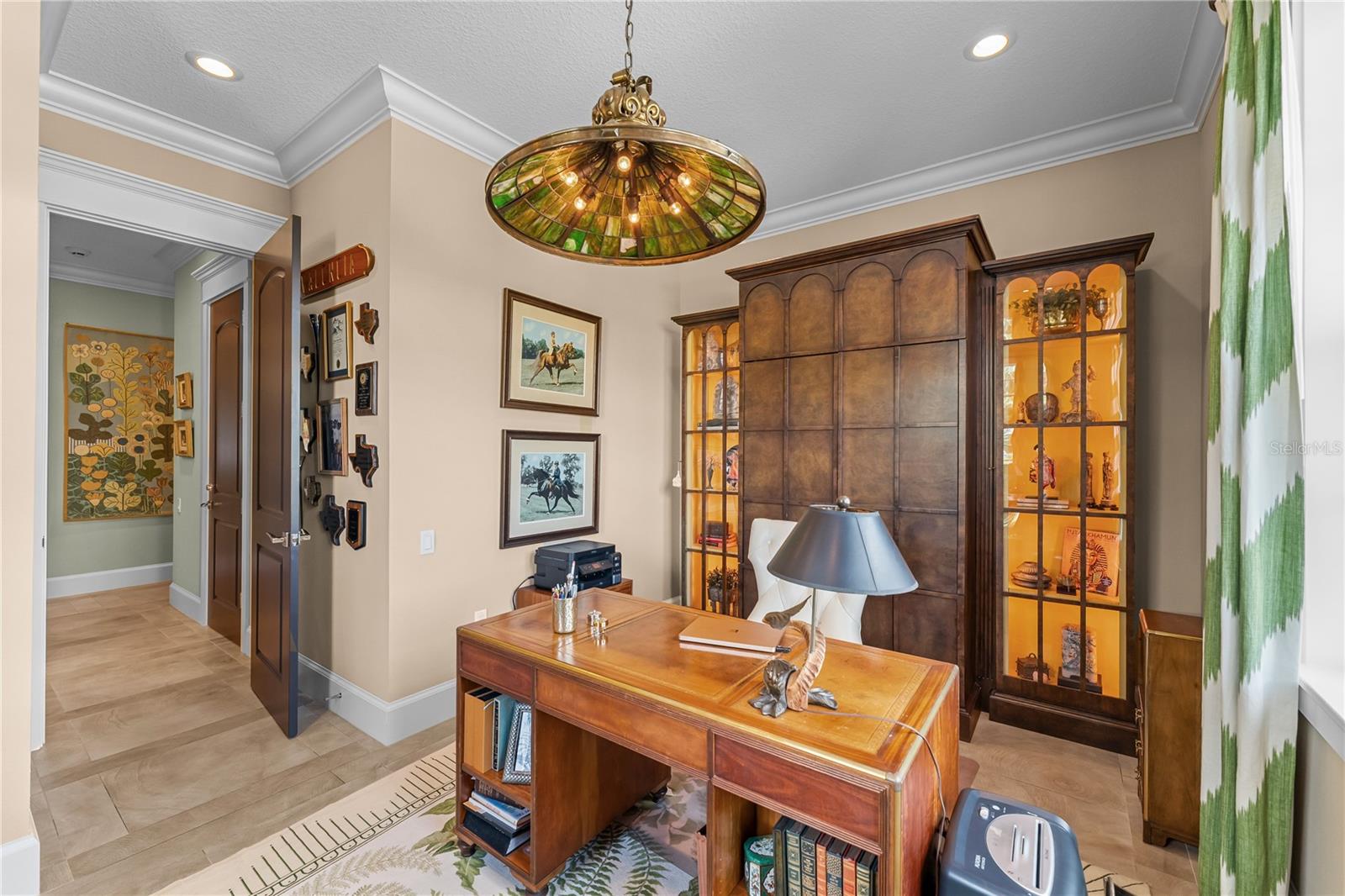 Image 26 of 64 For 414 Meandering Way