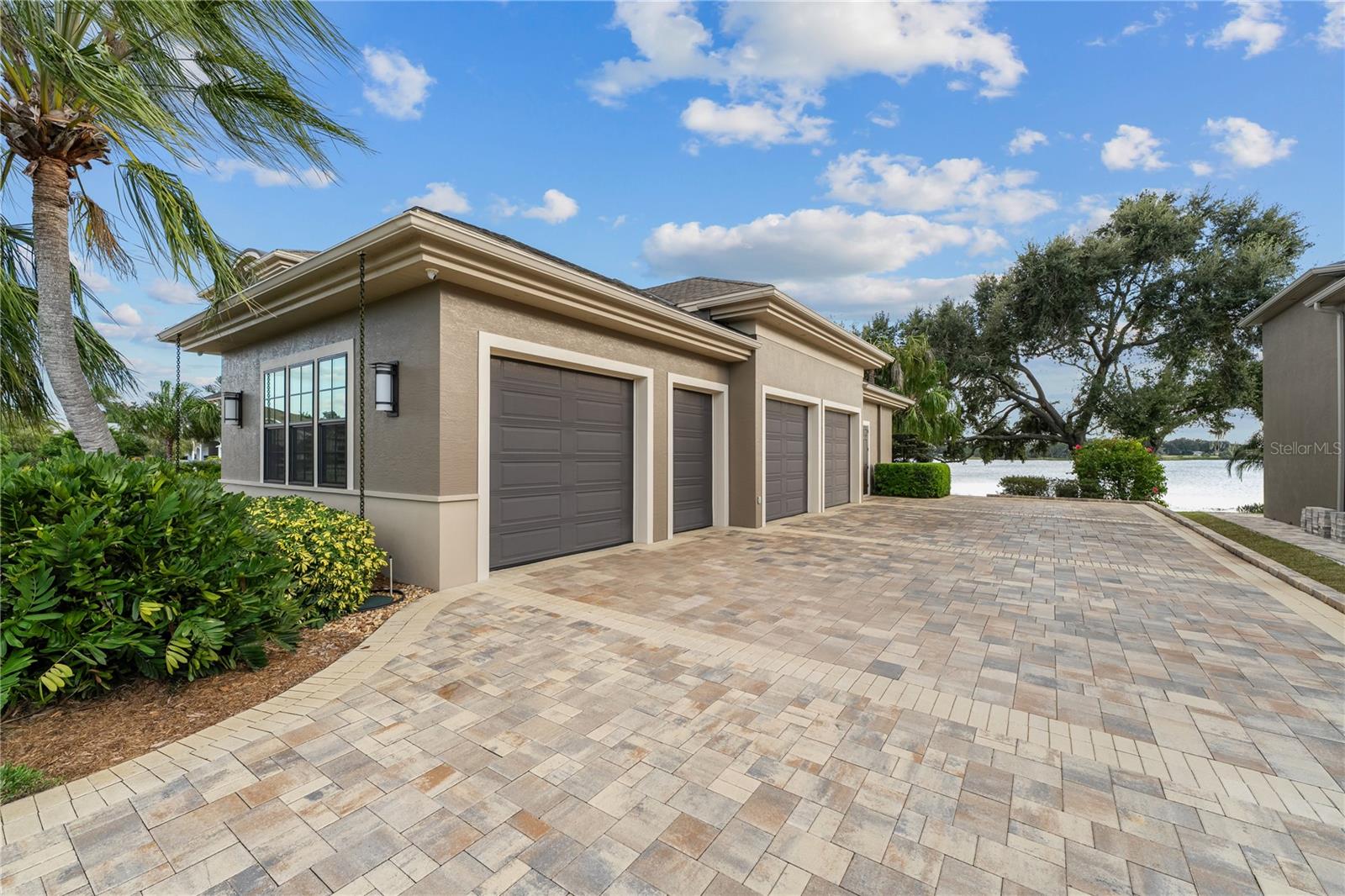 Image 3 of 64 For 414 Meandering Way