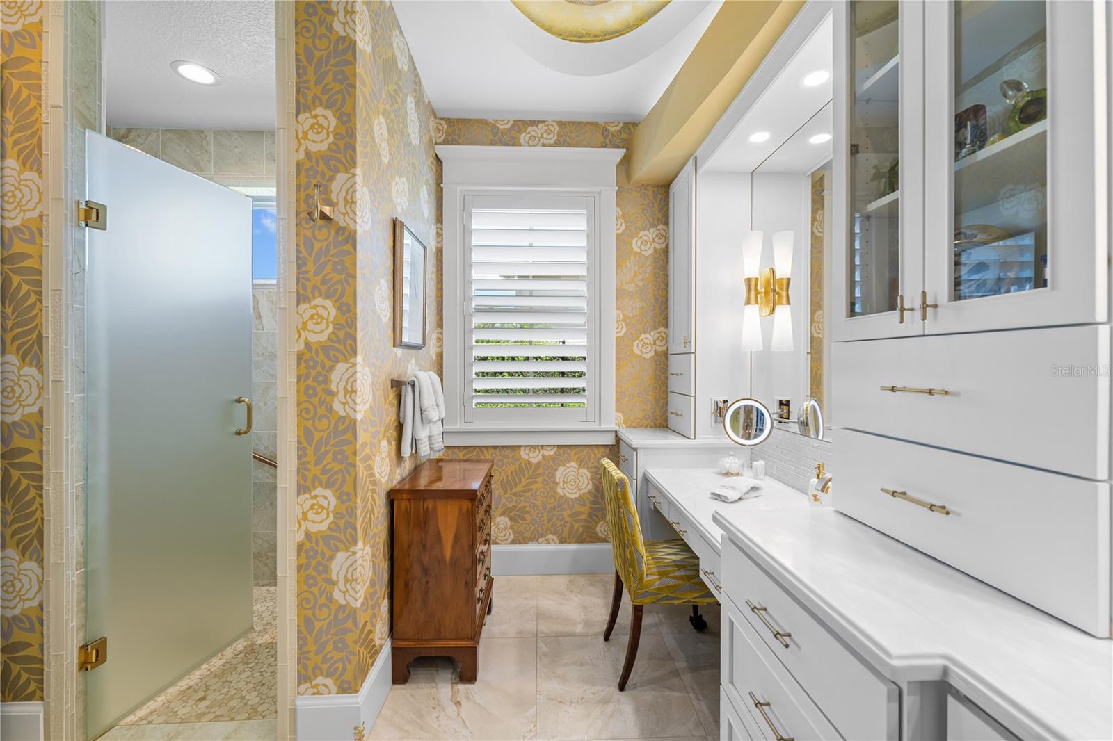 Image 30 of 64 For 414 Meandering Way