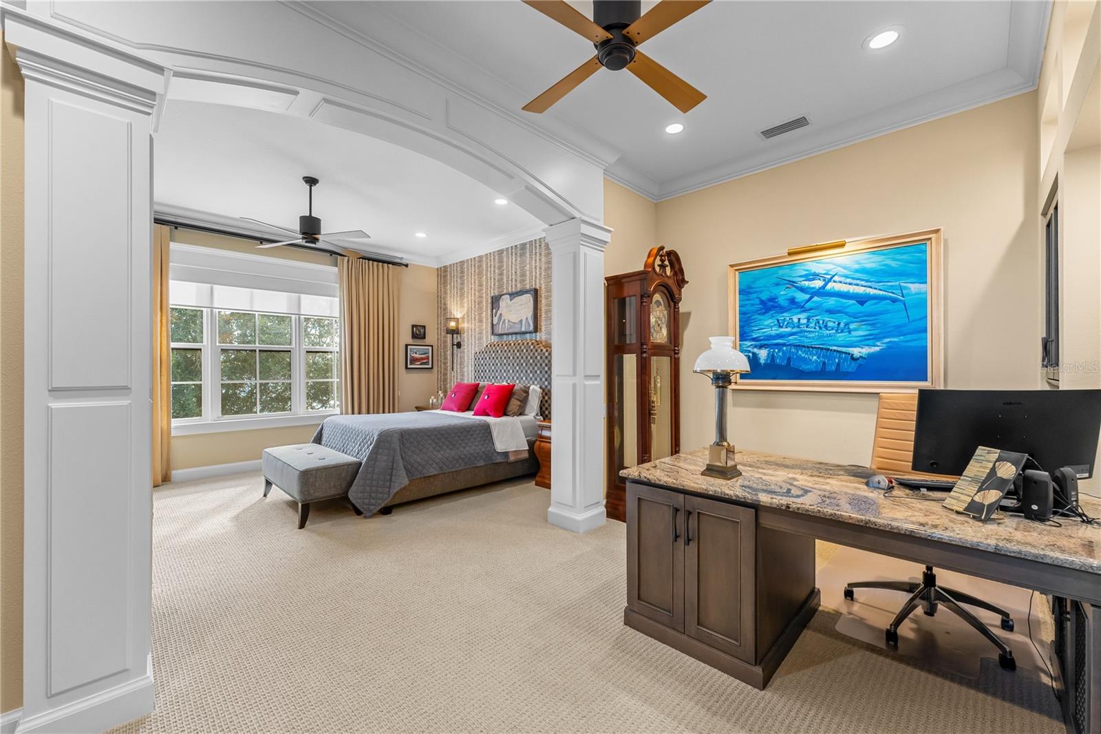 Image 34 of 64 For 414 Meandering Way