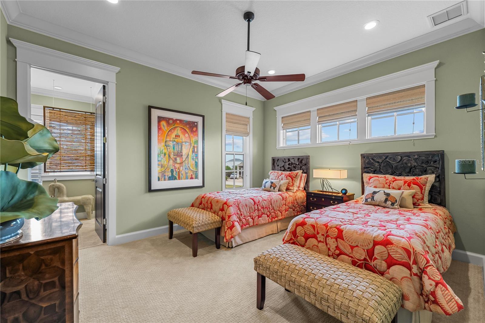 Image 40 of 64 For 414 Meandering Way