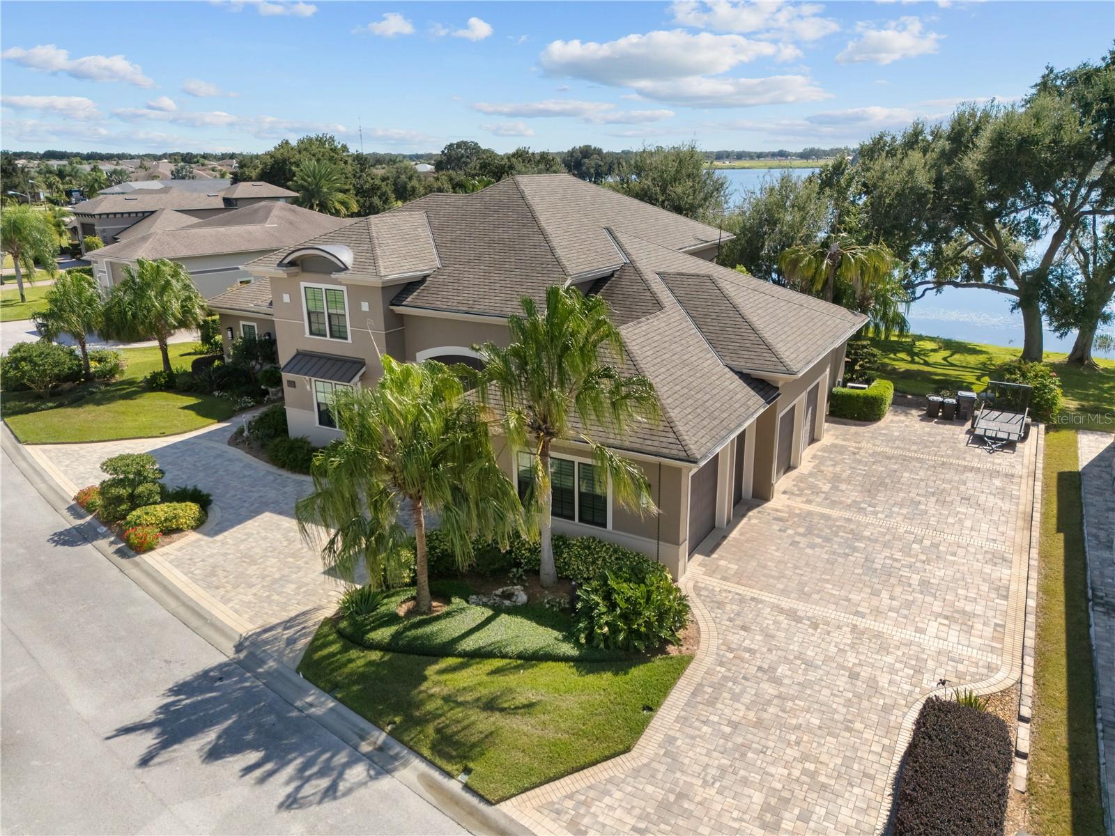 Image 44 of 64 For 414 Meandering Way