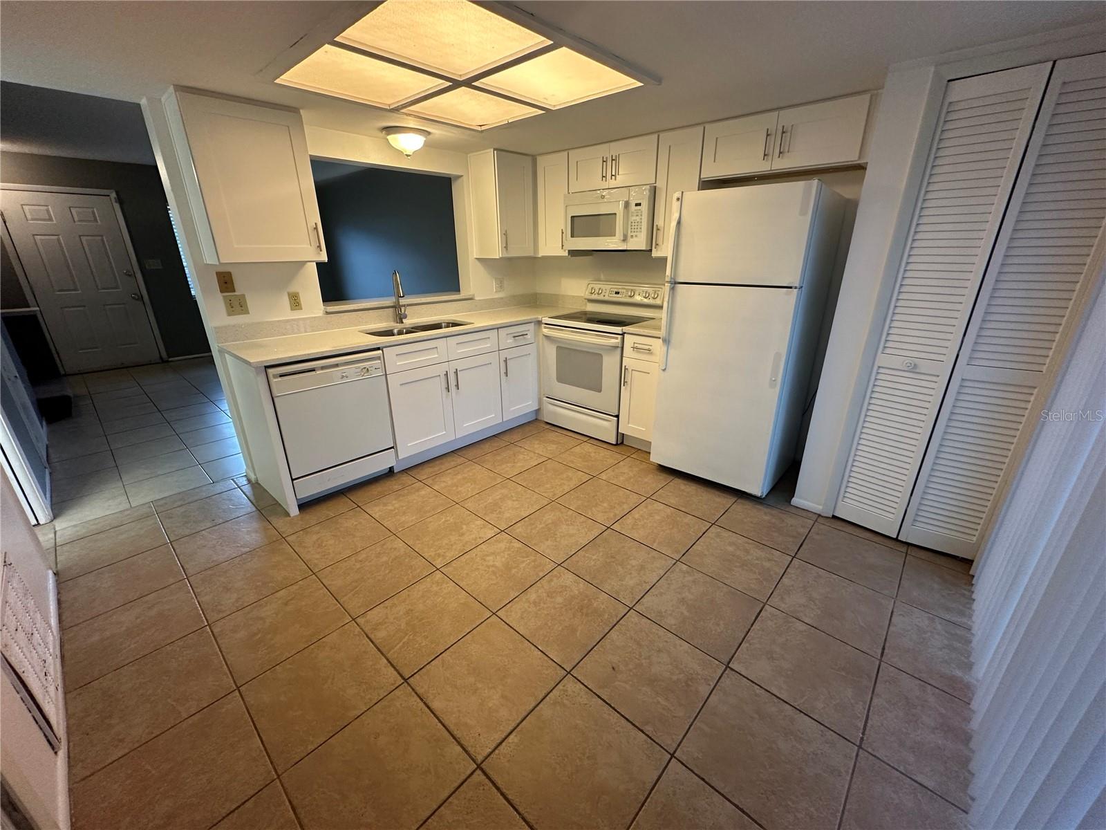 Image 4 of 11 For 12154 Pepperdine Place