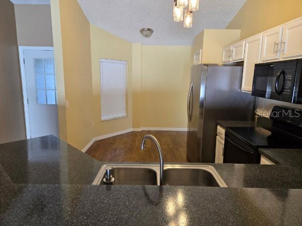 Image 4 of 16 For 2631 Winchester Circle