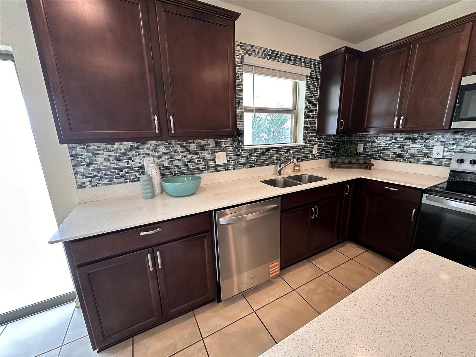 Image 2 of 19 For 630 Citrus Isle Boulevard