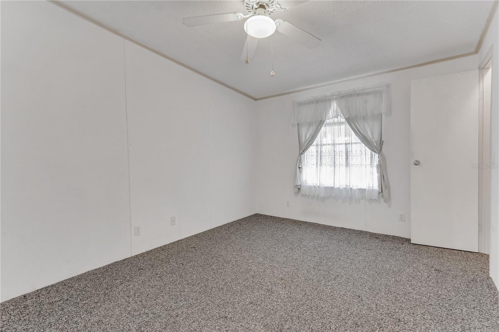 Image 10 of 32 For 300 Beech Court