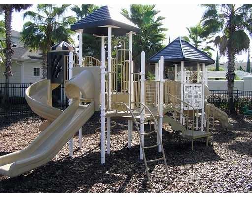 Image 8 of 21 For 118 Southern Pecan Circle 201