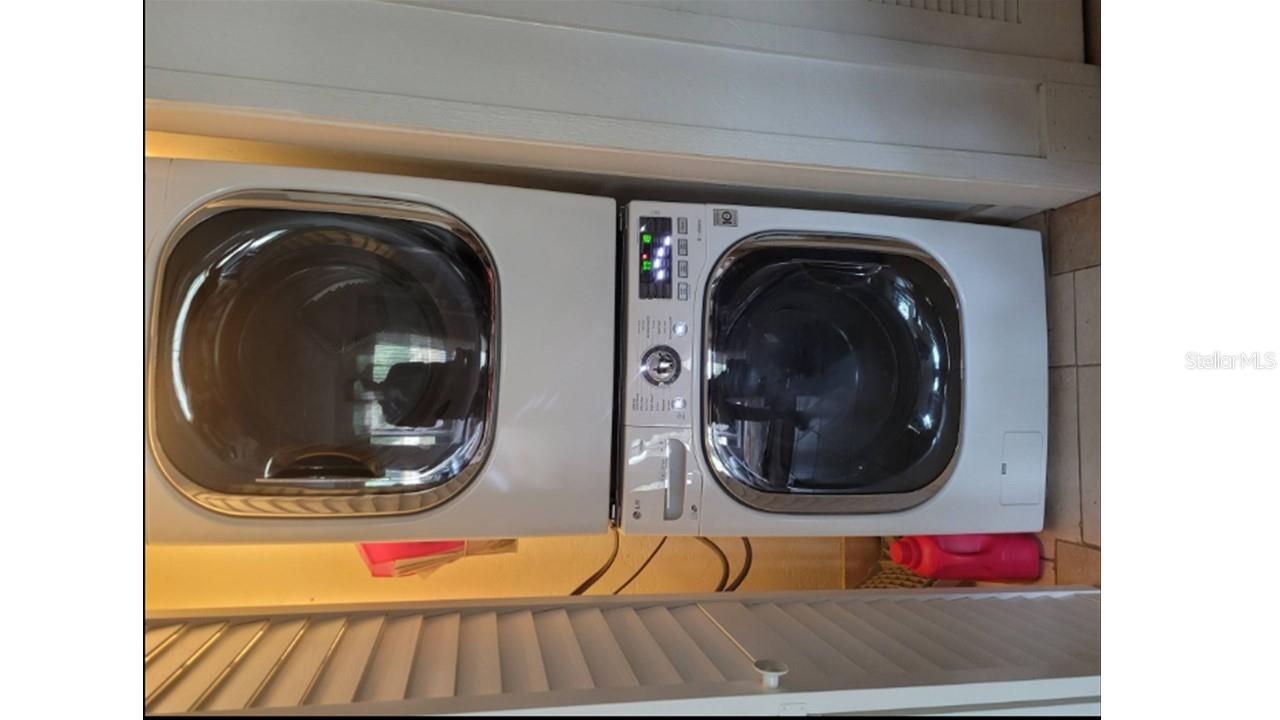 Image 10 of 23 For 681 Olde Camelot Circle 3270-1