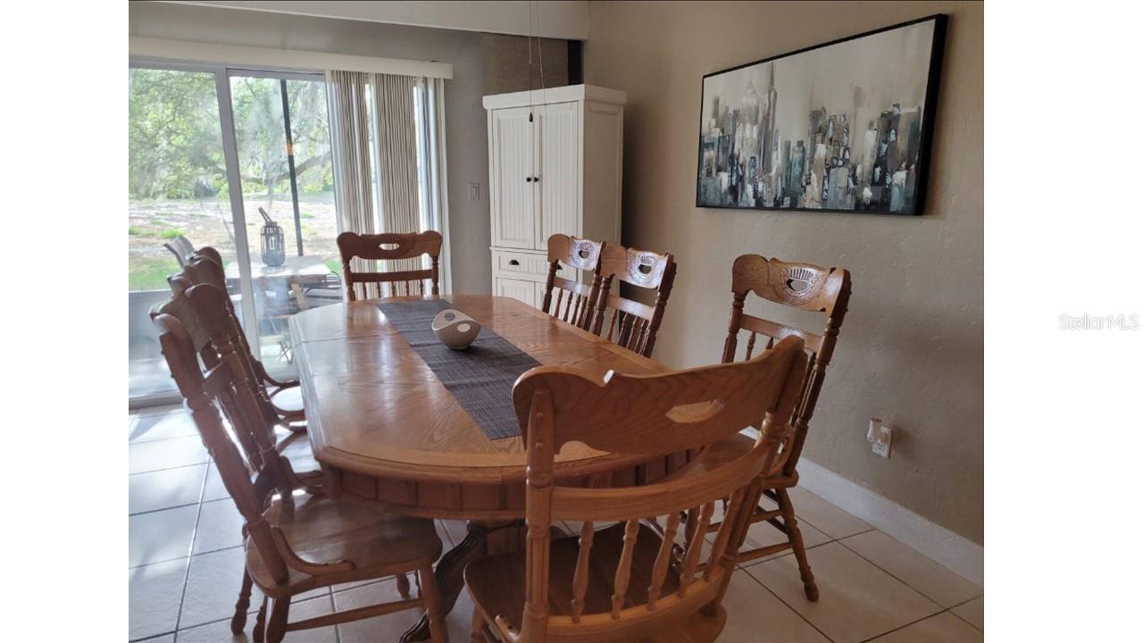 Image 6 of 23 For 681 Olde Camelot Circle 3270-1