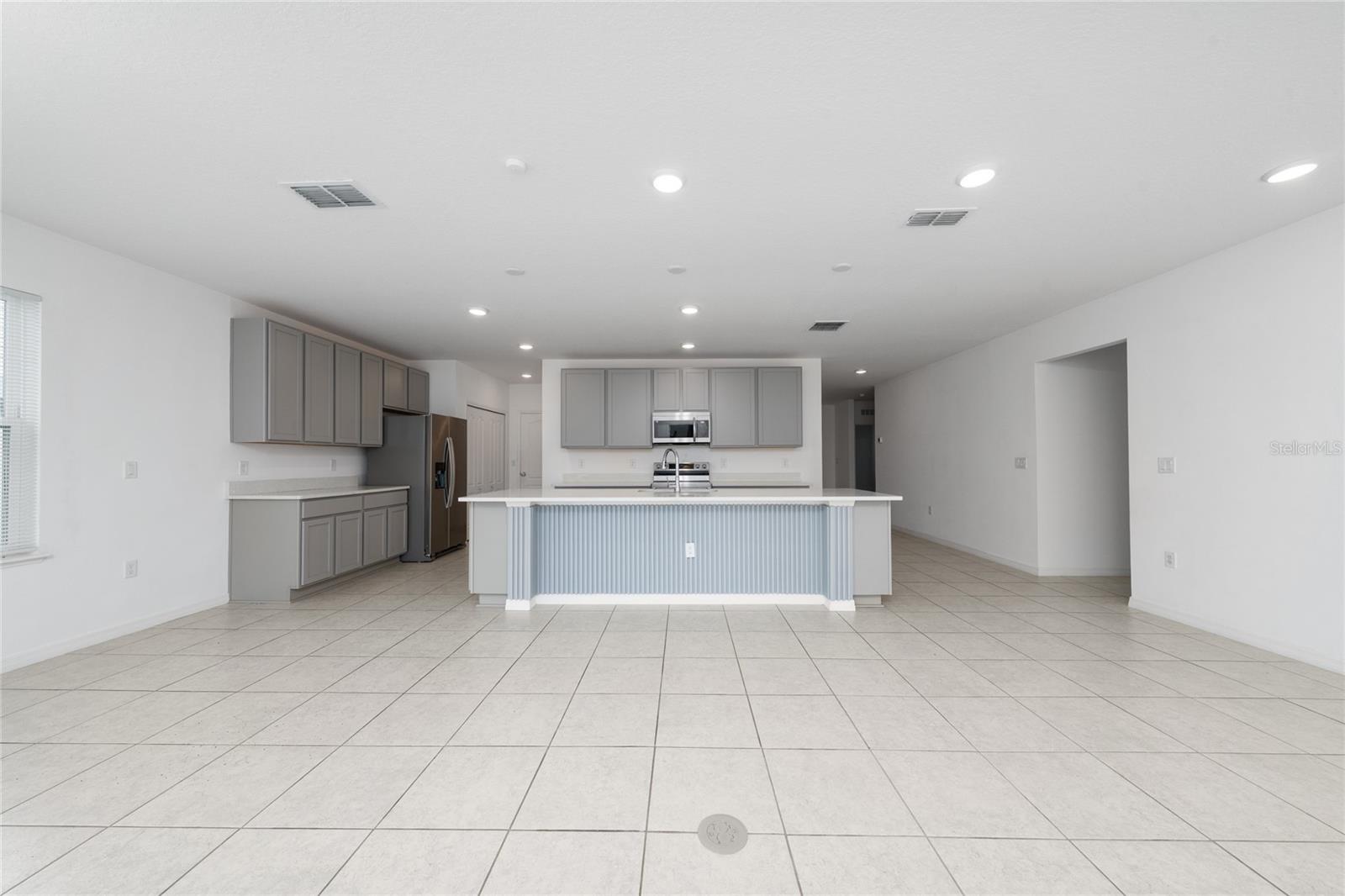 Image 10 of 39 For 557 Pawnee Court