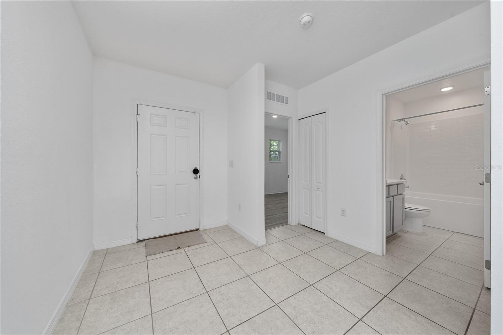 Image 11 of 39 For 557 Pawnee Court