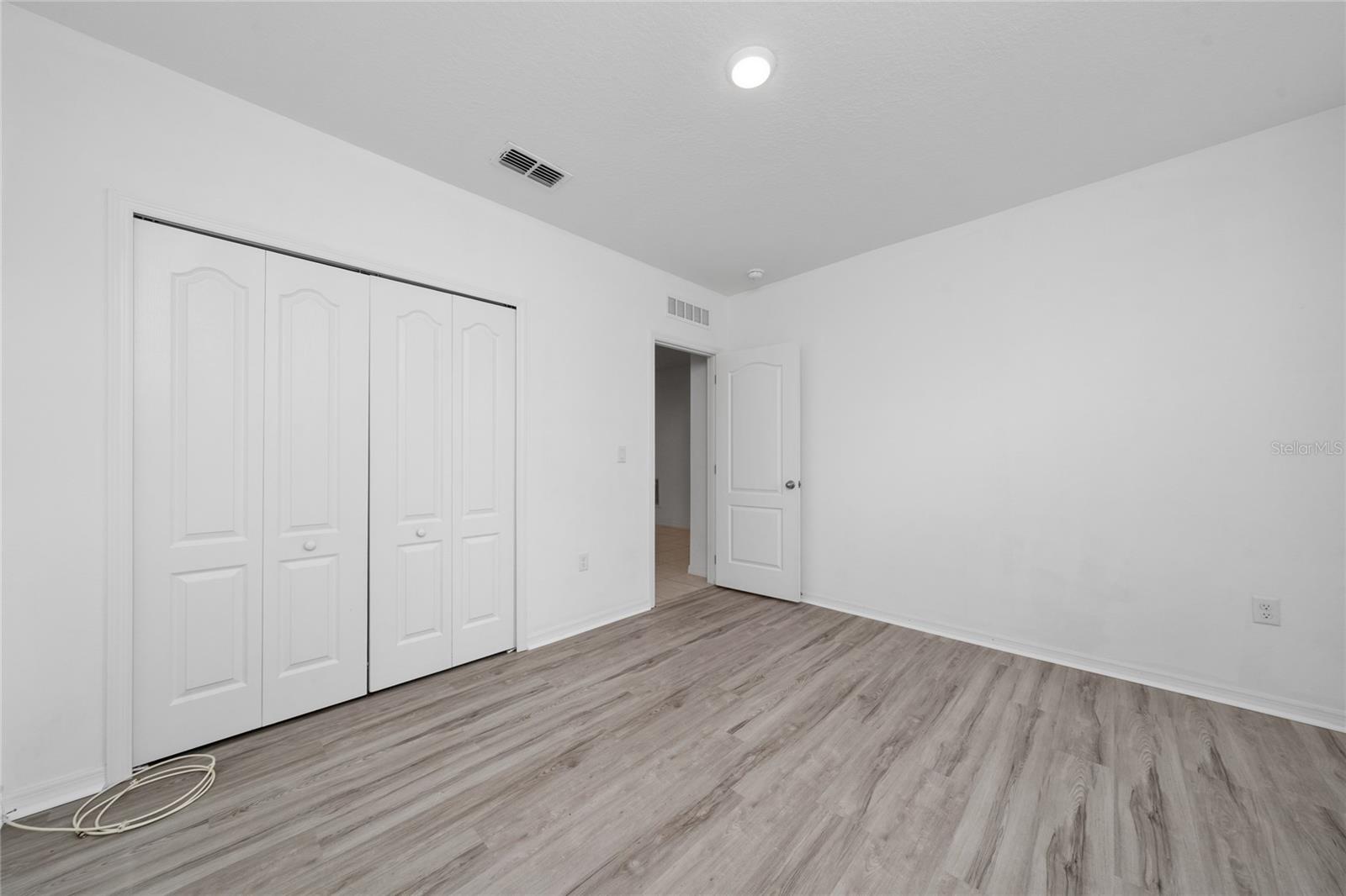 Image 17 of 39 For 557 Pawnee Court