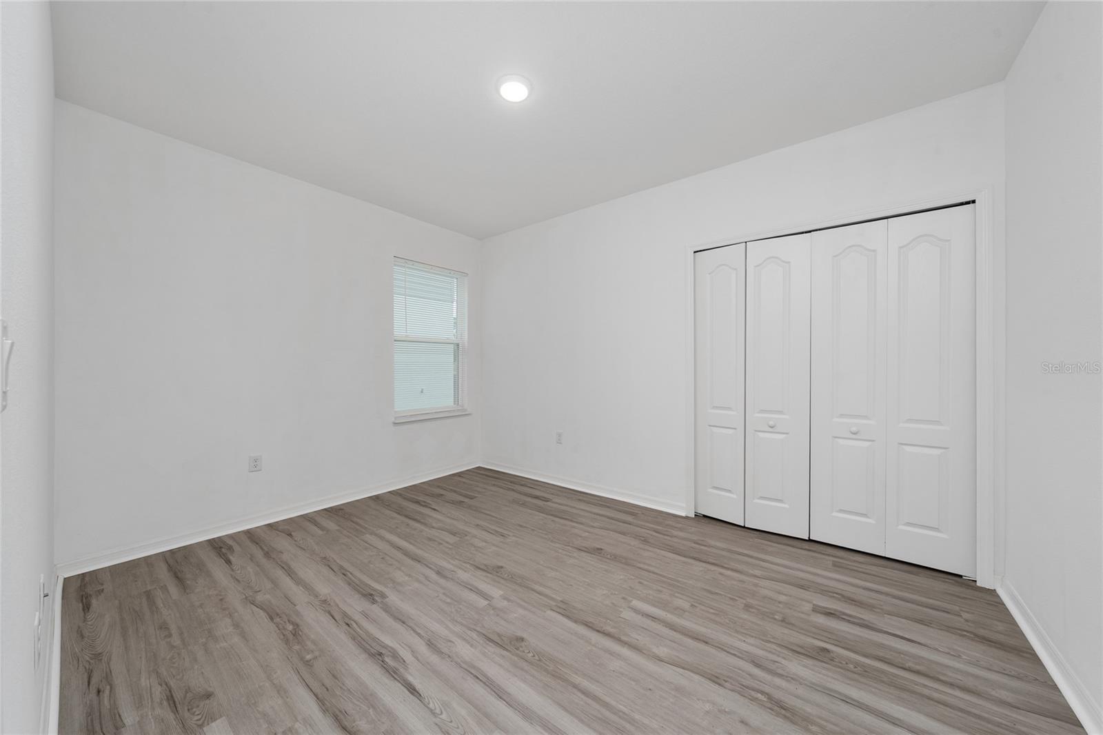 Image 18 of 39 For 557 Pawnee Court