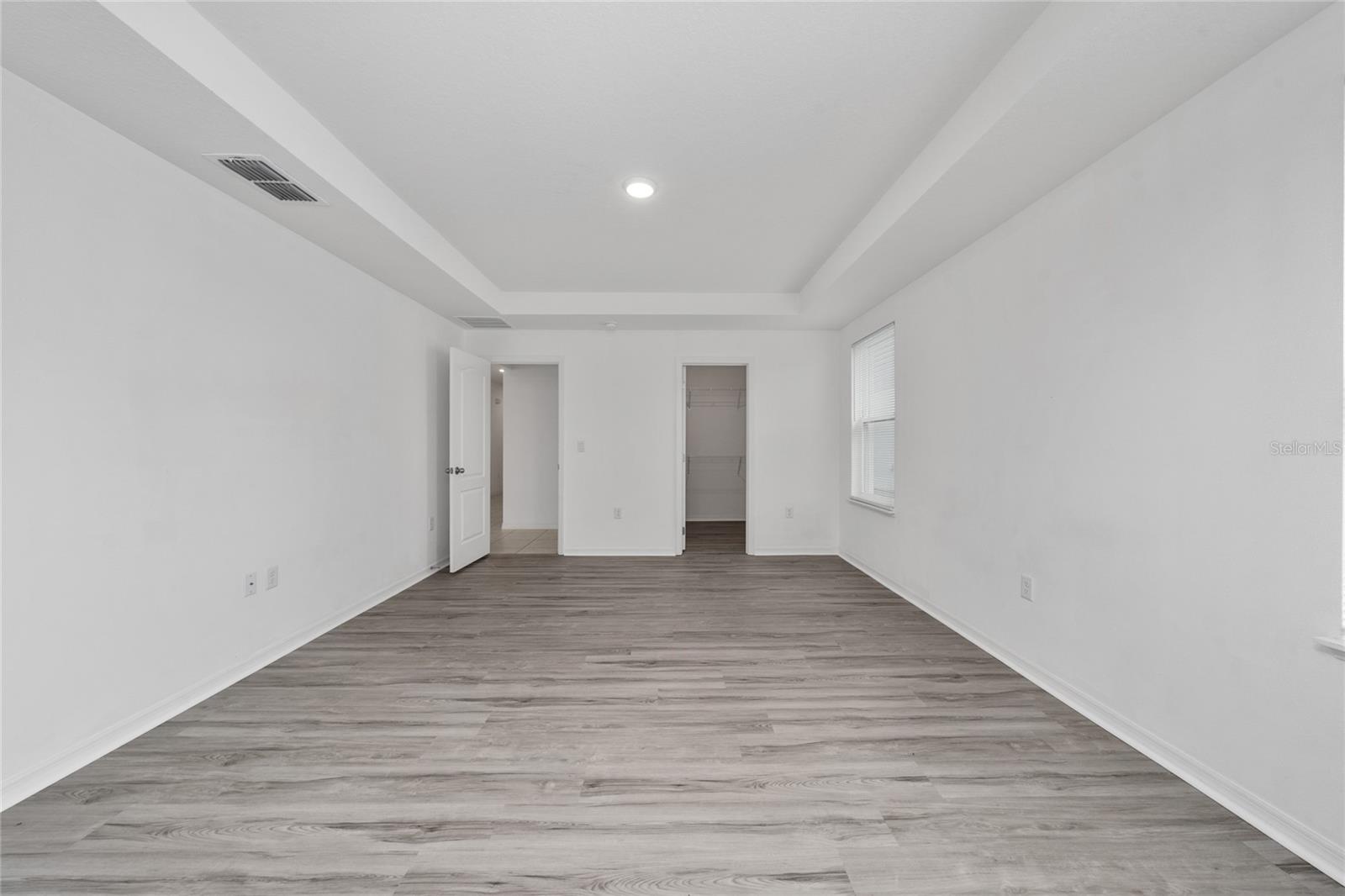 Image 24 of 39 For 557 Pawnee Court