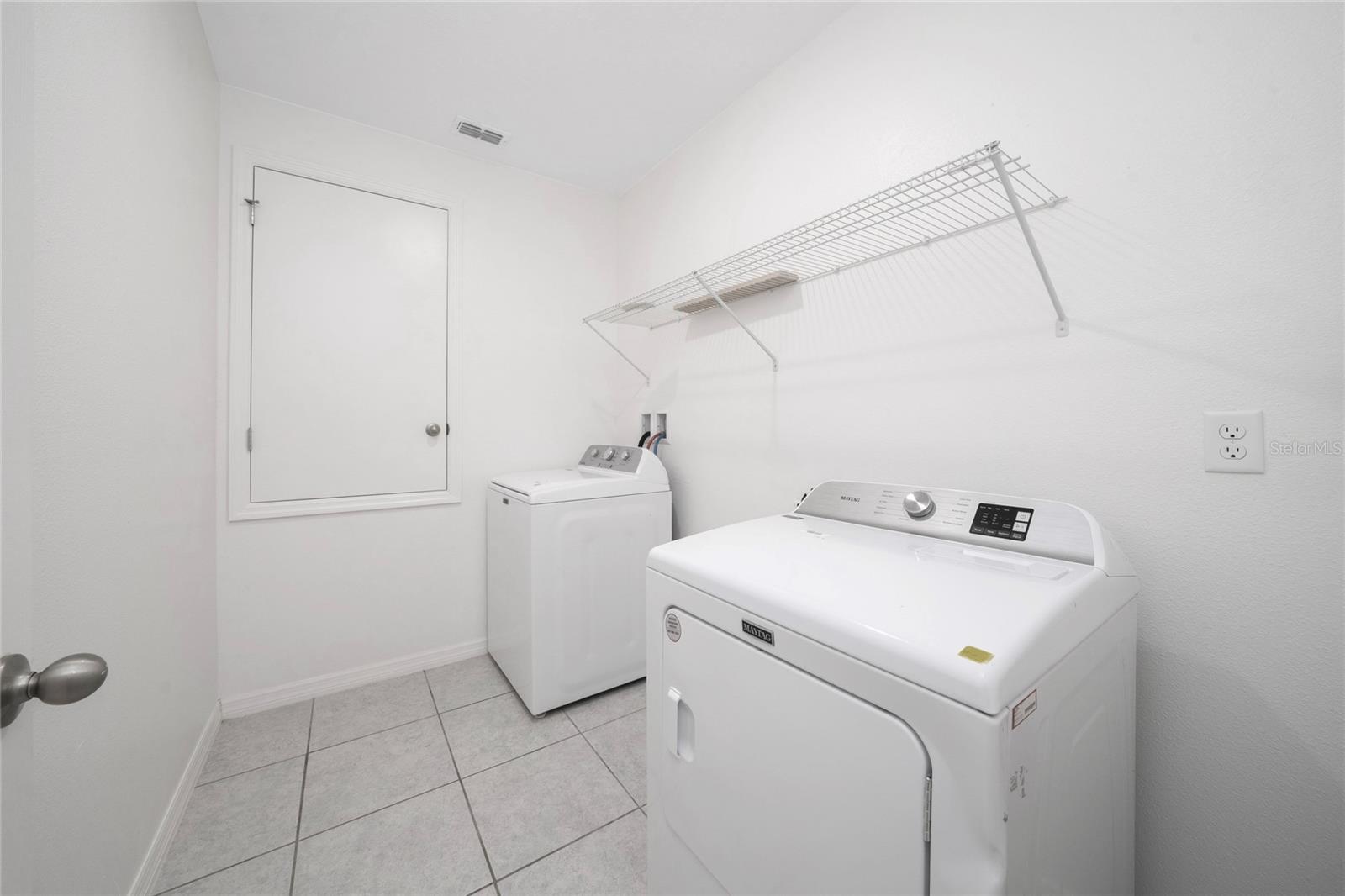 Image 28 of 39 For 557 Pawnee Court