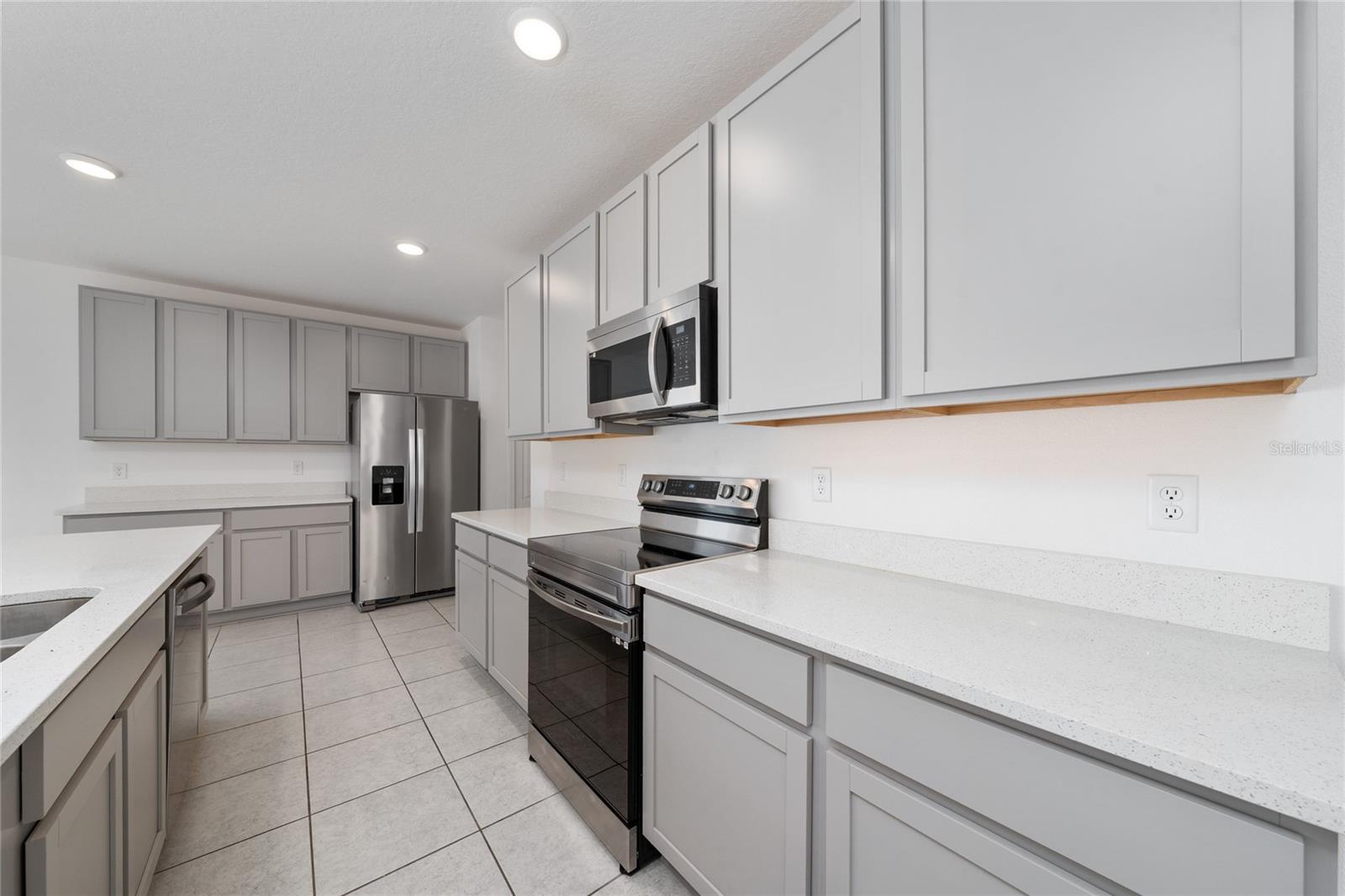 Image 6 of 39 For 557 Pawnee Court