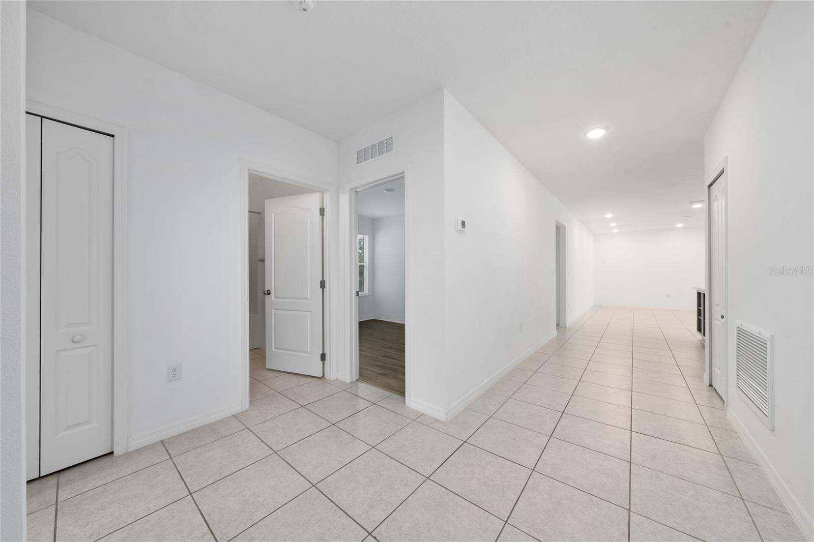 Image 8 of 39 For 557 Pawnee Court