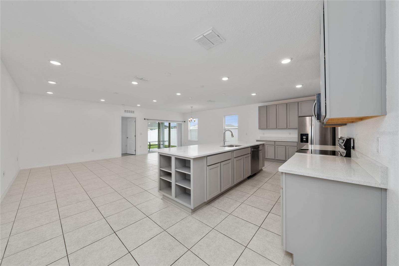 Image 9 of 39 For 557 Pawnee Court