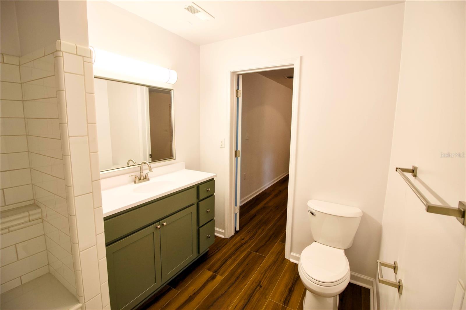 Image 26 of 55 For 1114 Oak Drive