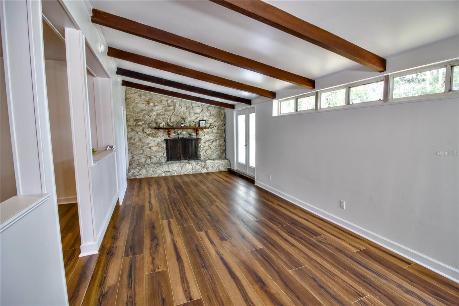 Image 3 of 55 For 1114 Oak Drive