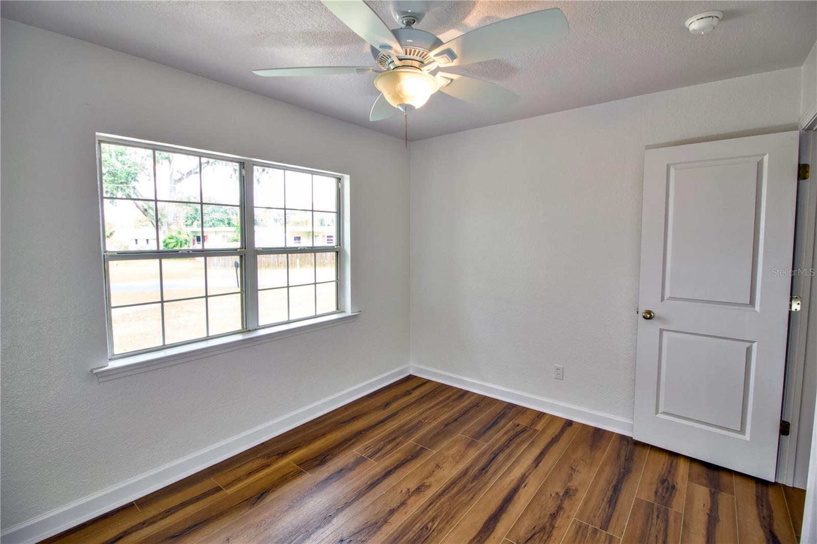 Image 35 of 55 For 1114 Oak Drive