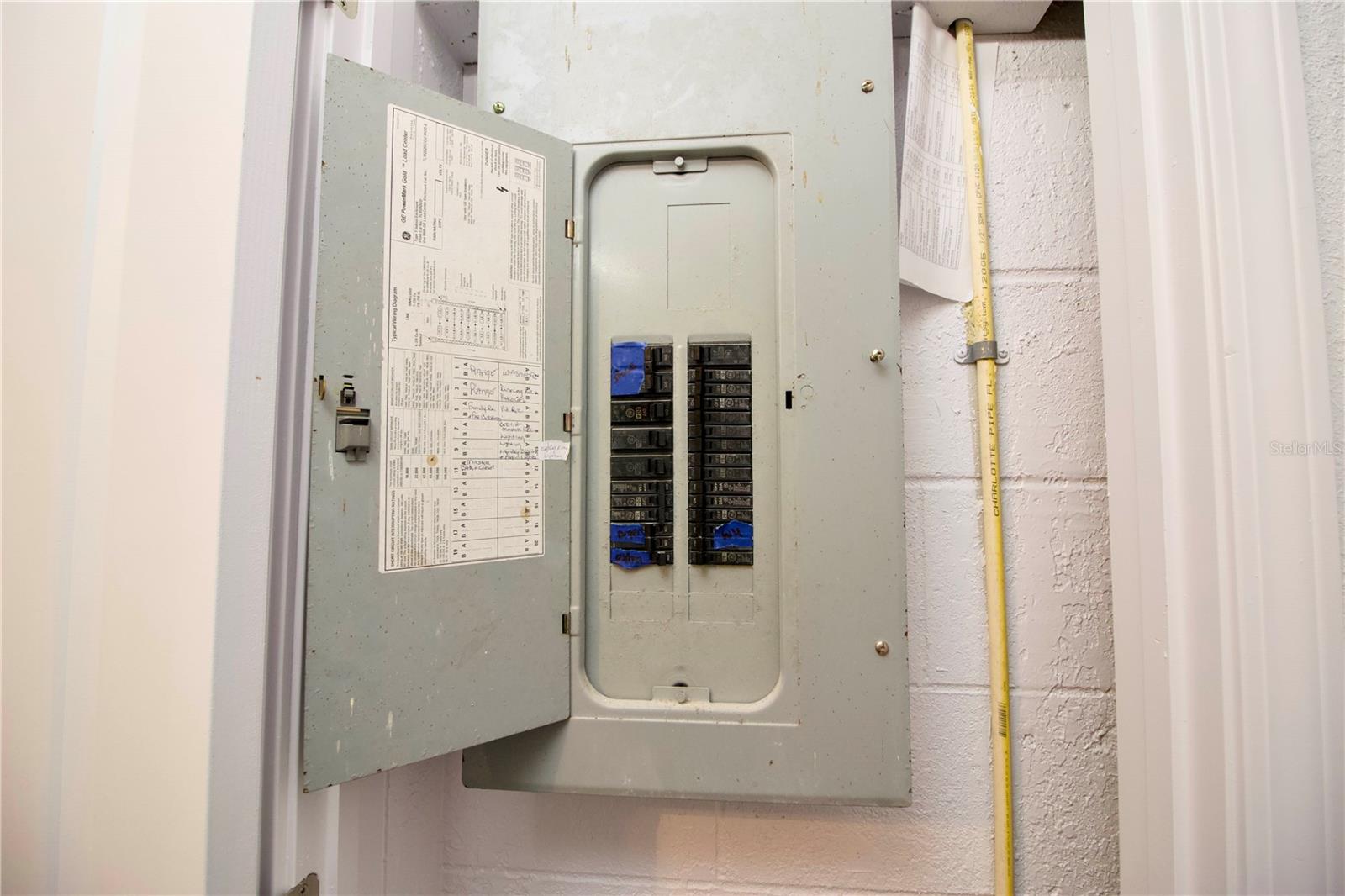 Image 38 of 55 For 1114 Oak Drive