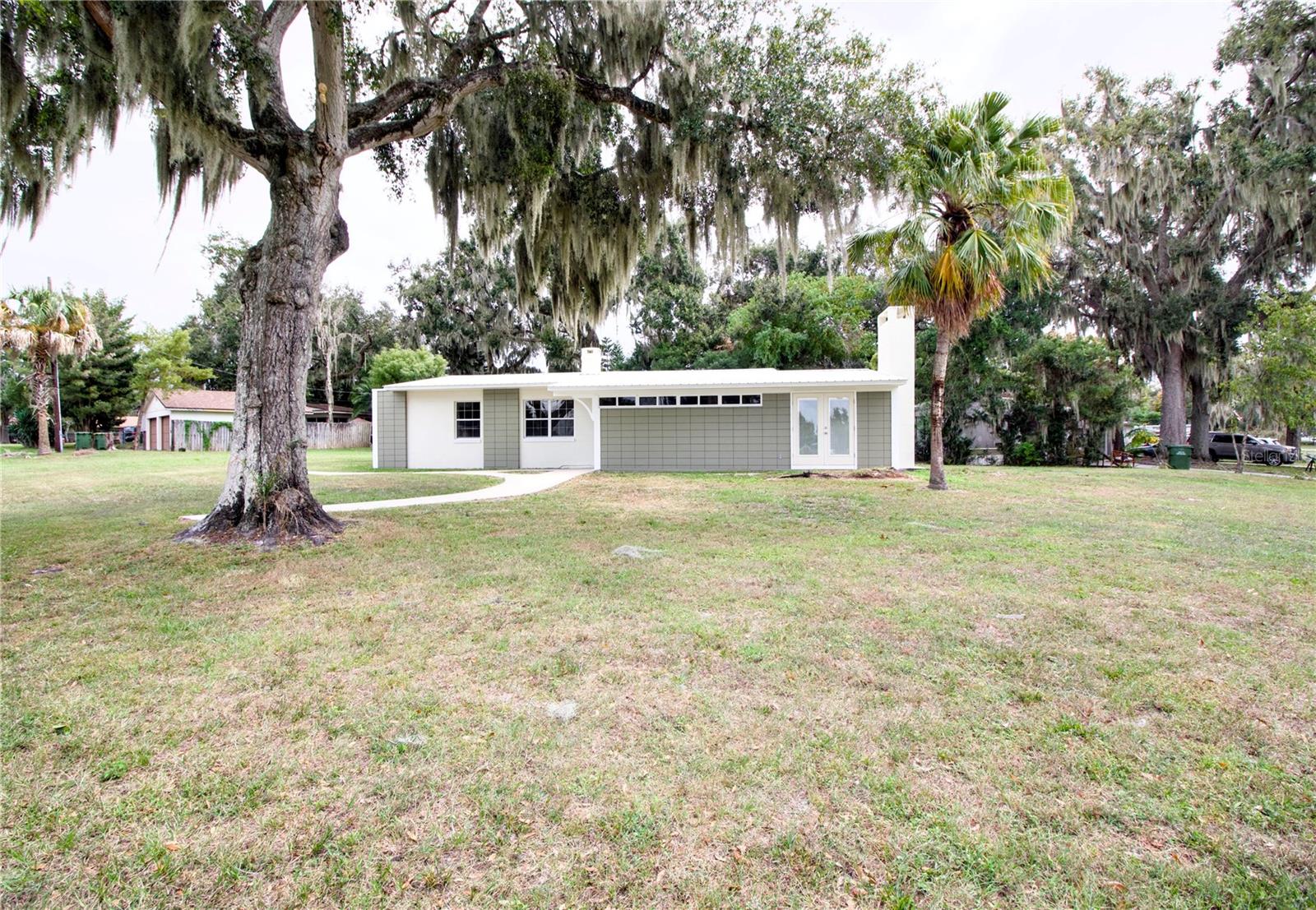 Image 39 of 55 For 1114 Oak Drive