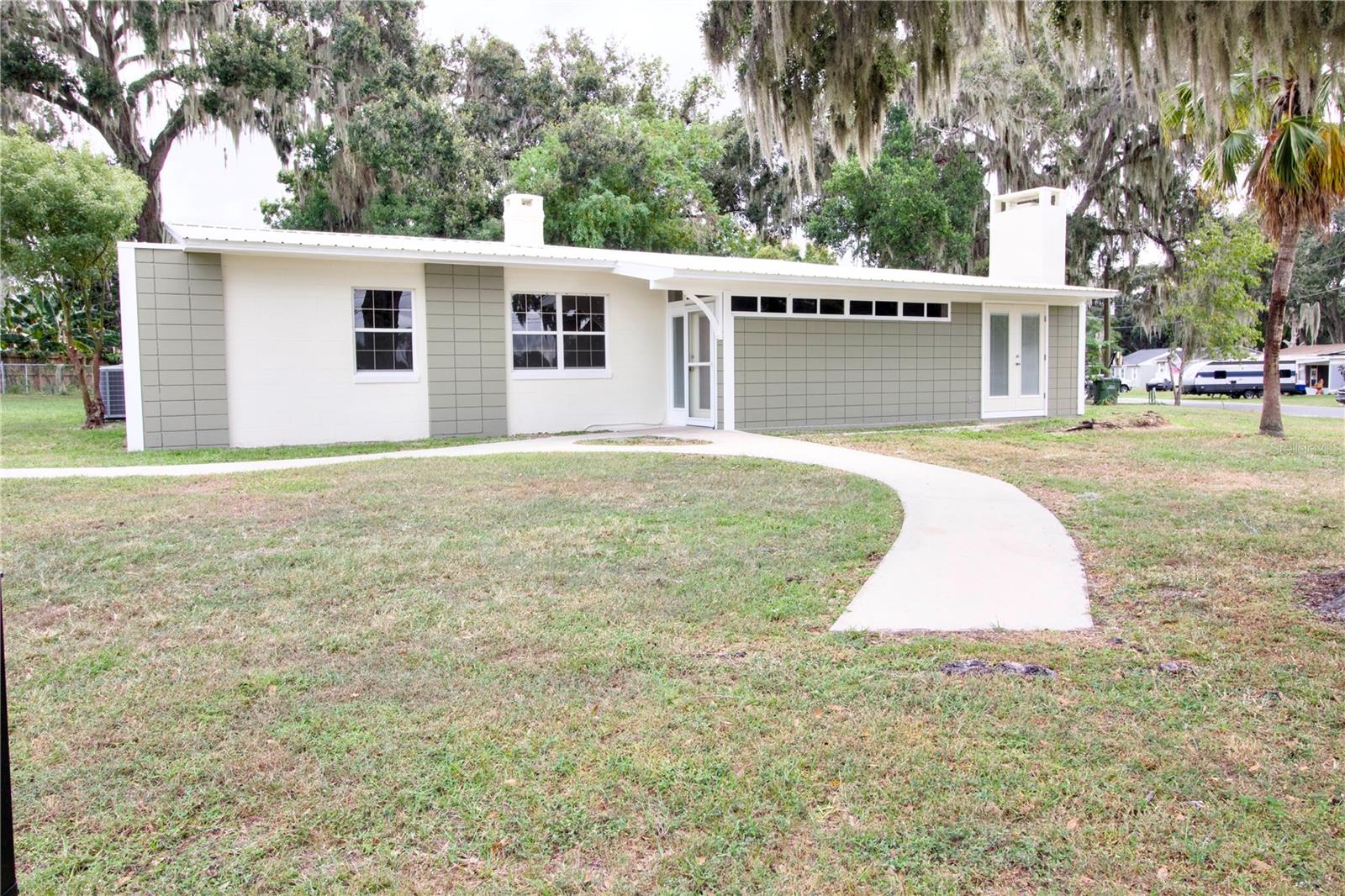 Image 51 of 55 For 1114 Oak Drive