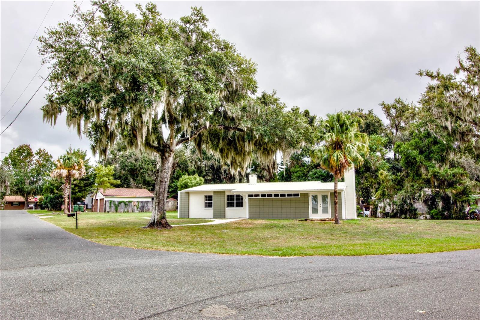 Image 54 of 55 For 1114 Oak Drive