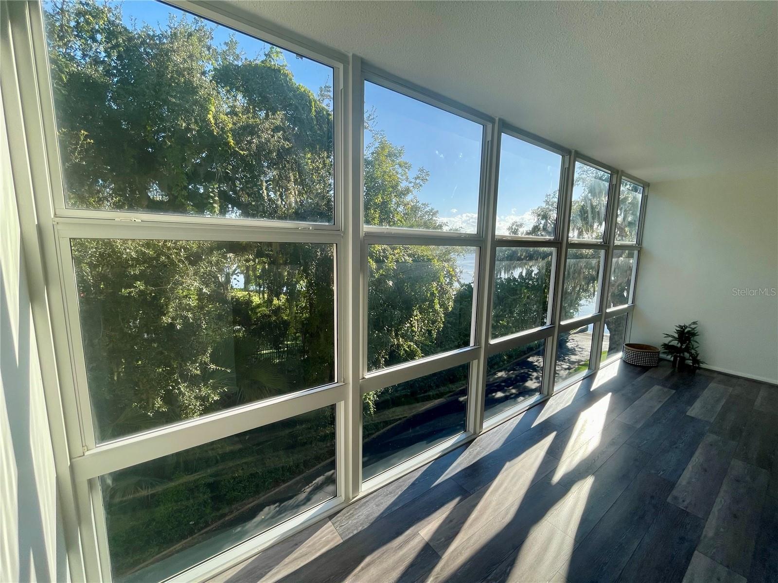 Image 19 of 95 For 1224 Peninsula Drive 304