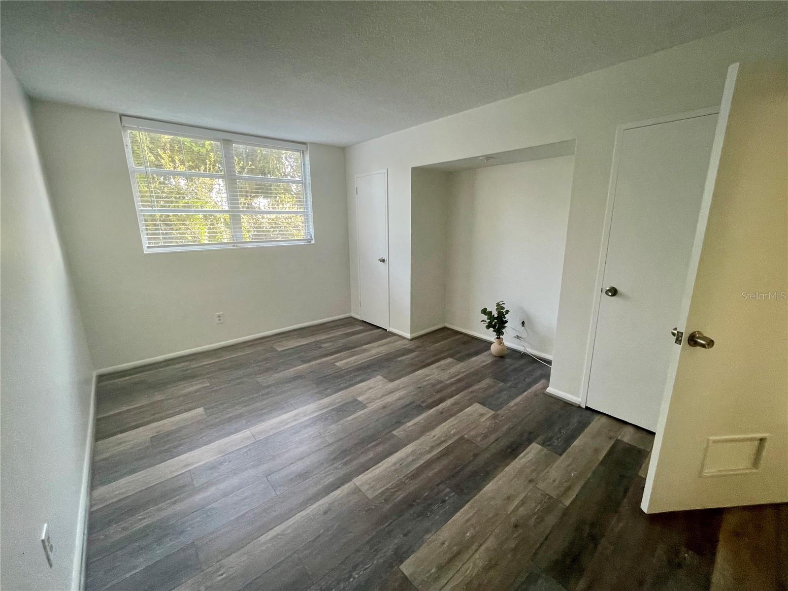 Image 28 of 95 For 1224 Peninsula Drive 304