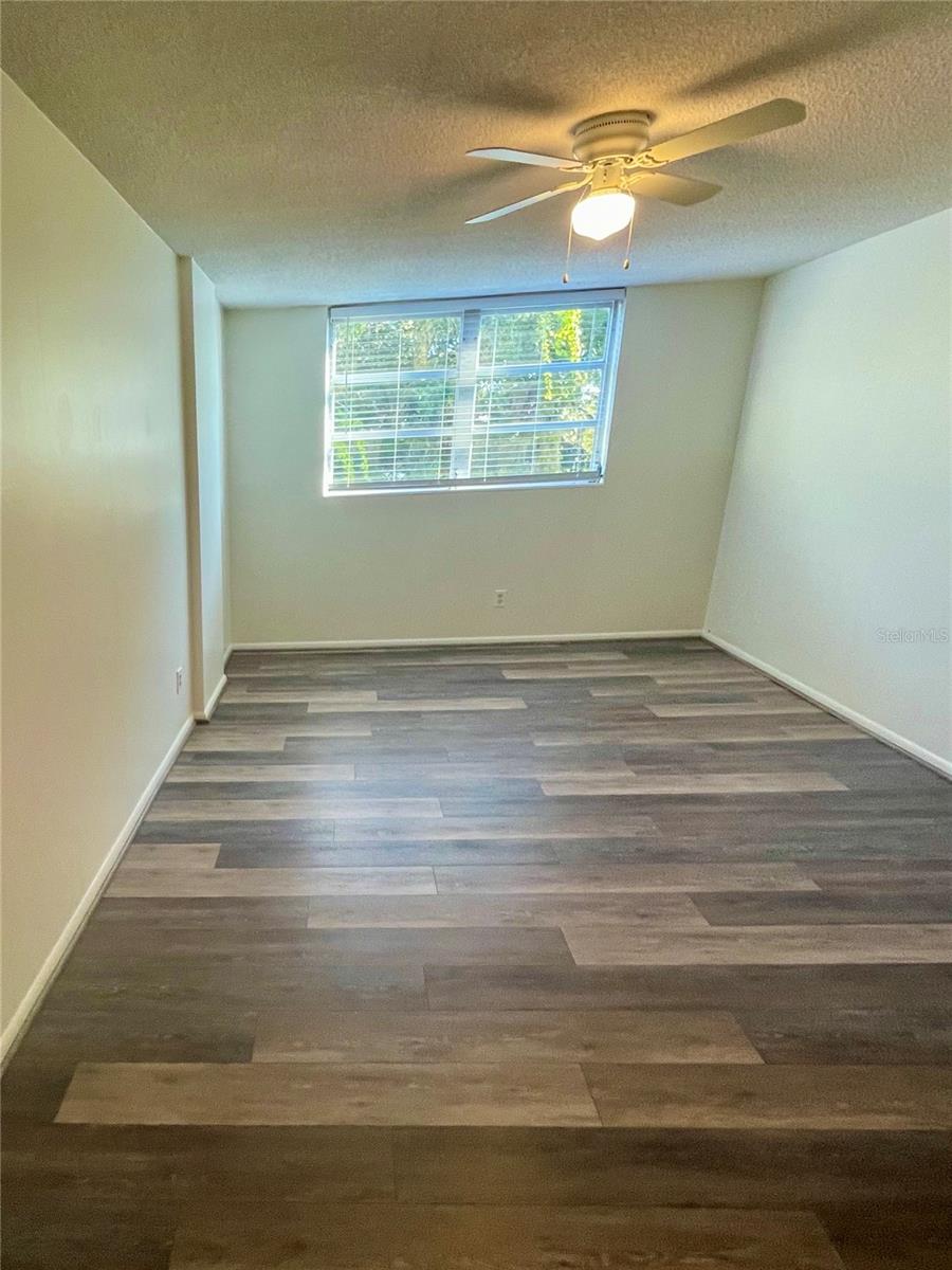 Image 31 of 95 For 1224 Peninsula Drive 304