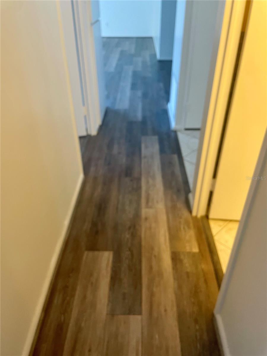 Image 40 of 95 For 1224 Peninsula Drive 304